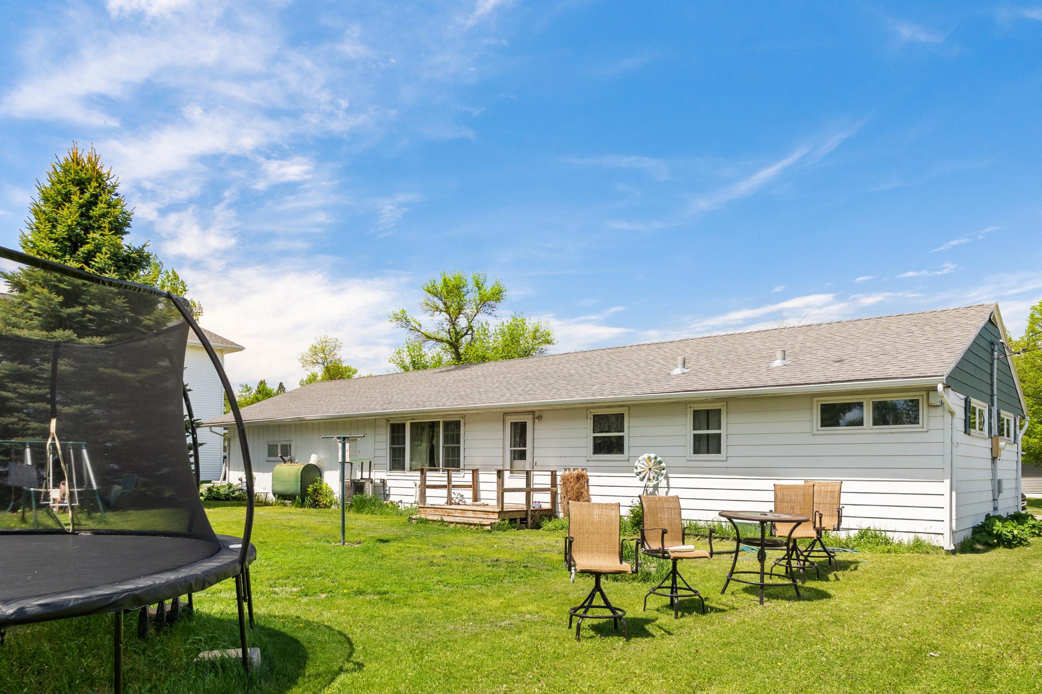 1955 single family home for sale at 1009 8th Street in Portland, ND — 3 bed, 2 bath (photo 7 of 10)