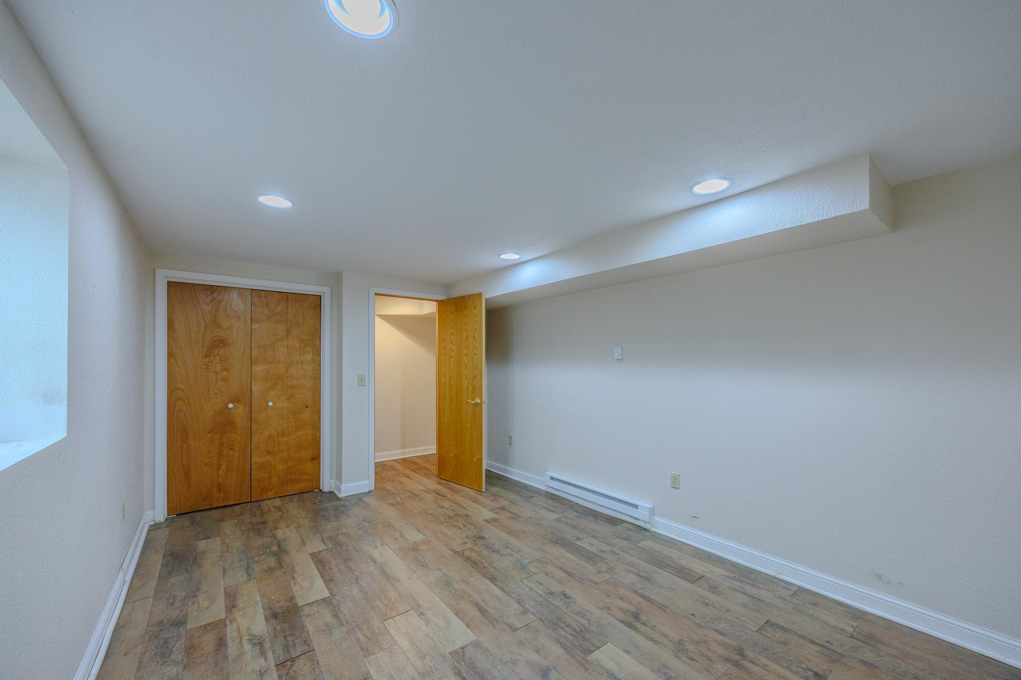 1976 single family home for sale at 102 Robertson Drive NW in Bemidji, MN — 3 bed, 2 bath (photo 23 of 40)