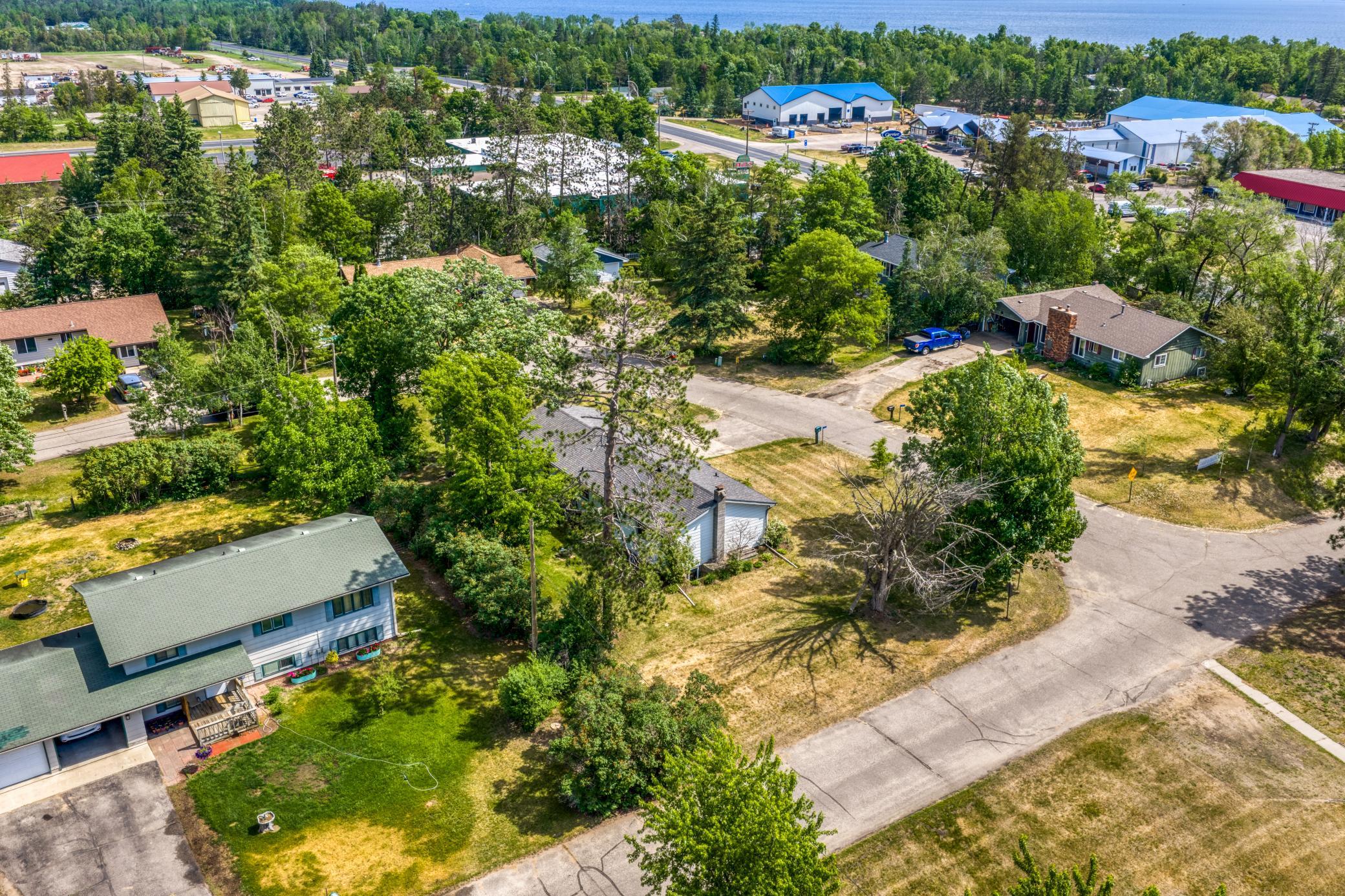 1976 single family home for sale at 102 Robertson Drive NW in Bemidji, MN — 3 bed, 2 bath (photo 30 of 40)