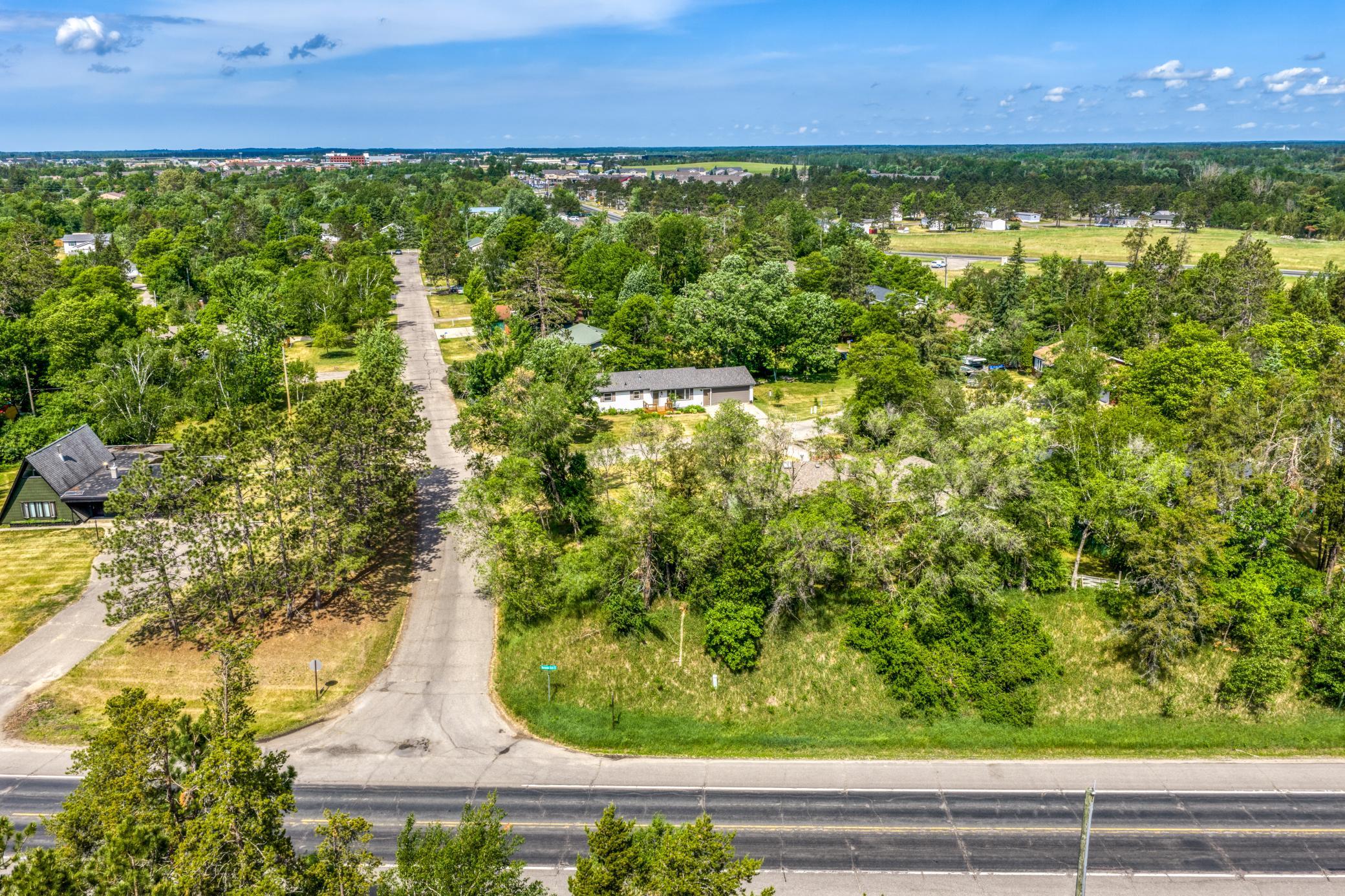 1976 single family home for sale at 102 Robertson Drive NW in Bemidji, MN — 3 bed, 2 bath (photo 38 of 40)