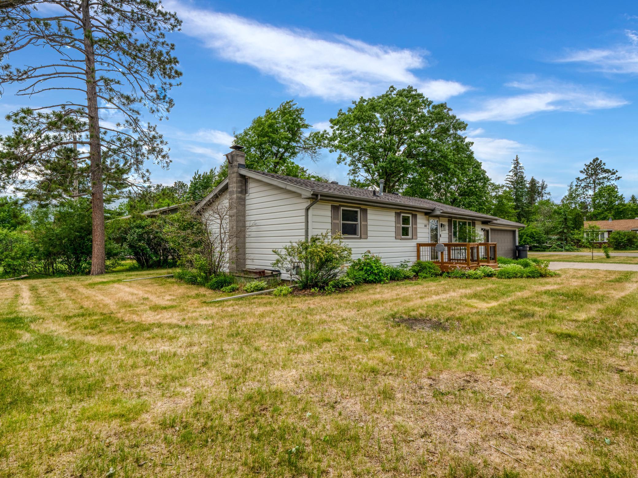 1976 single family home for sale at 102 Robertson Drive NW in Bemidji, MN — 3 bed, 2 bath (photo 46 of 49)