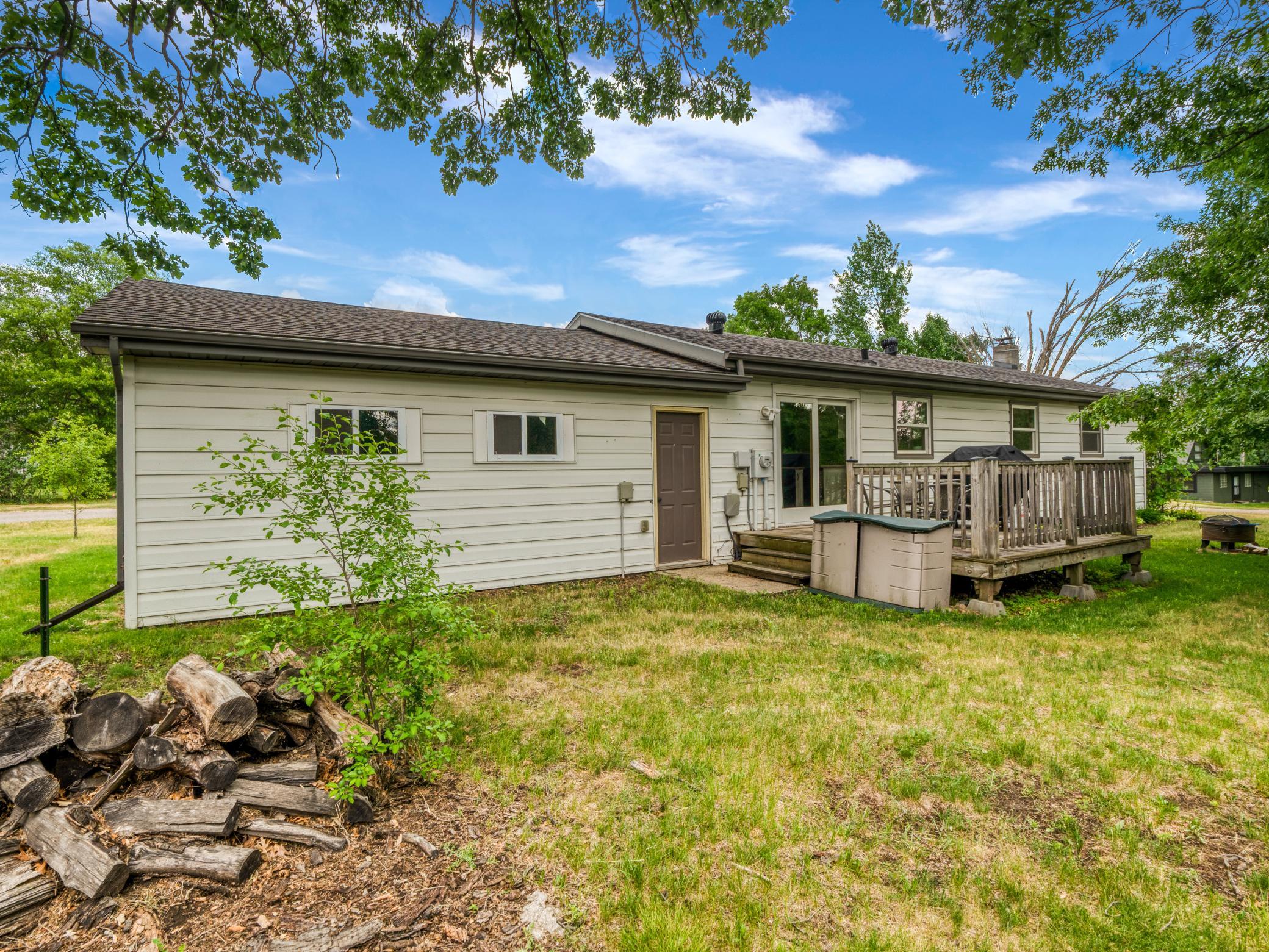 1976 single family home for sale at 102 Robertson Drive NW in Bemidji, MN — 3 bed, 2 bath (photo 48 of 49)