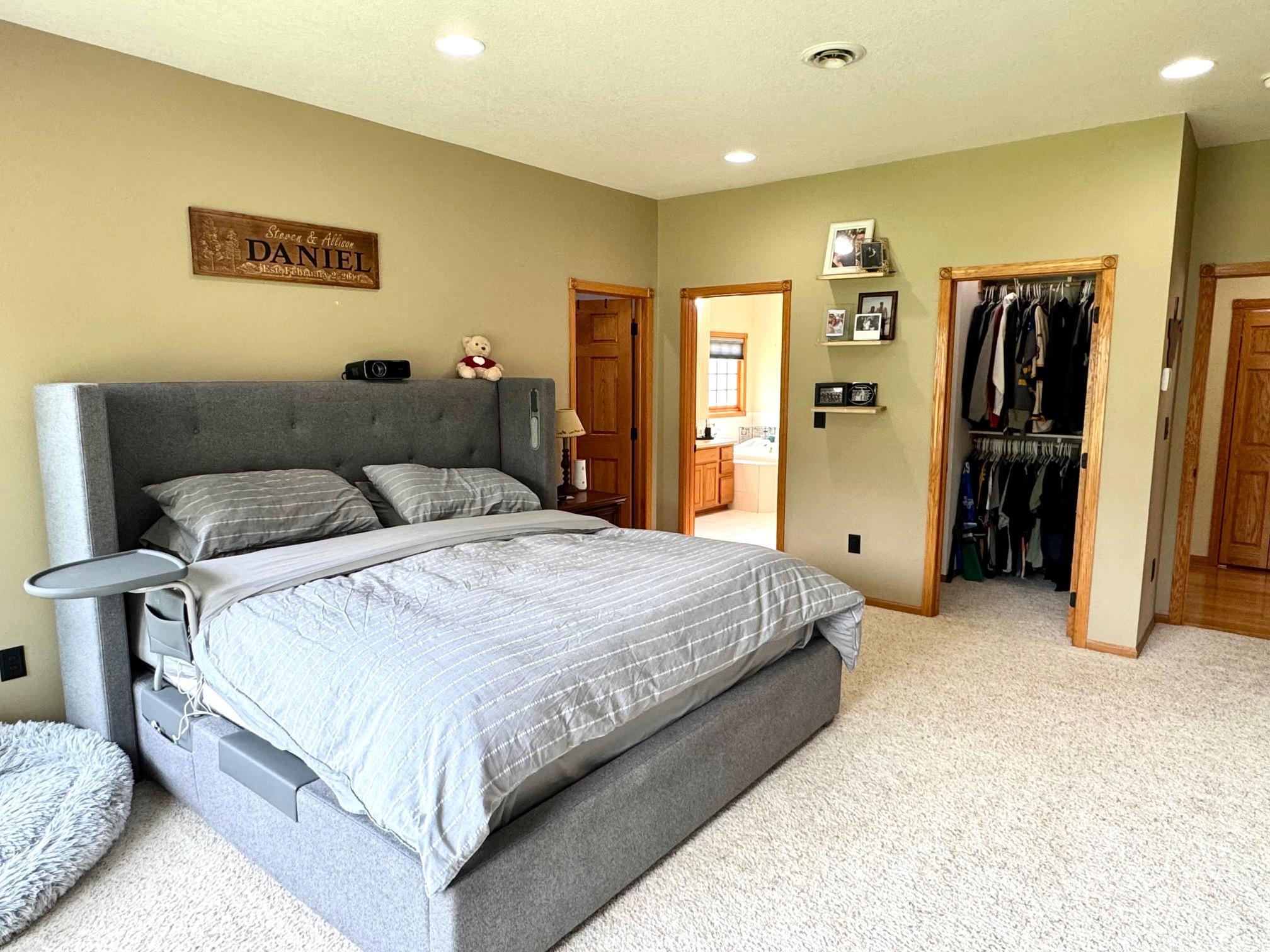 2001 single family home for sale at 901 6th Street SW in Roseau, MN — 5 bed, 4 bath (photo 13 of 31)