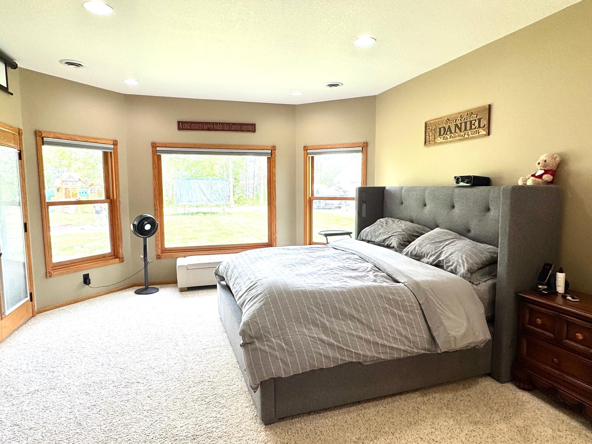 2001 single family home for sale at 901 6th Street SW in Roseau, MN — 5 bed, 4 bath (photo 14 of 31)