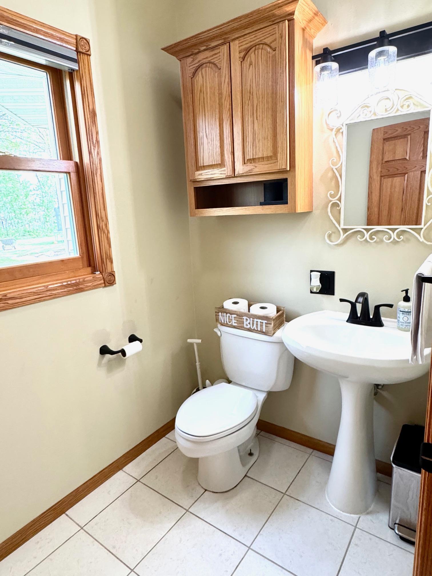 2001 single family home for sale at 901 6th Street SW in Roseau, MN — 5 bed, 4 bath (photo 21 of 31)