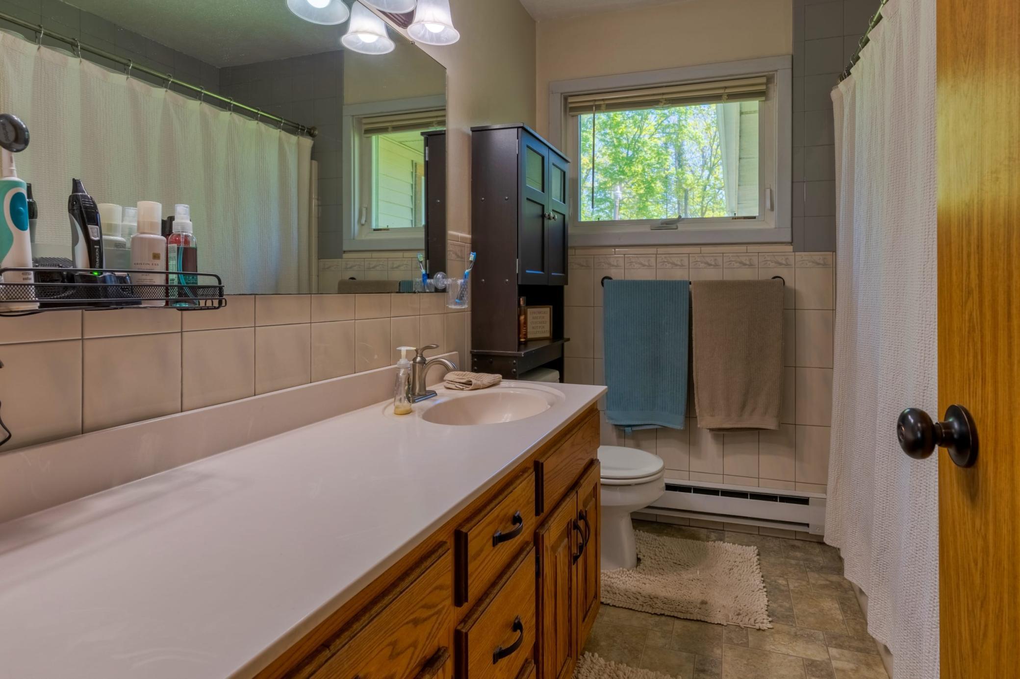 1972 single family home for sale at 20439 Continental Court NW in Bemidji, MN — 3 bed, 2 bath (photo 15 of 65)