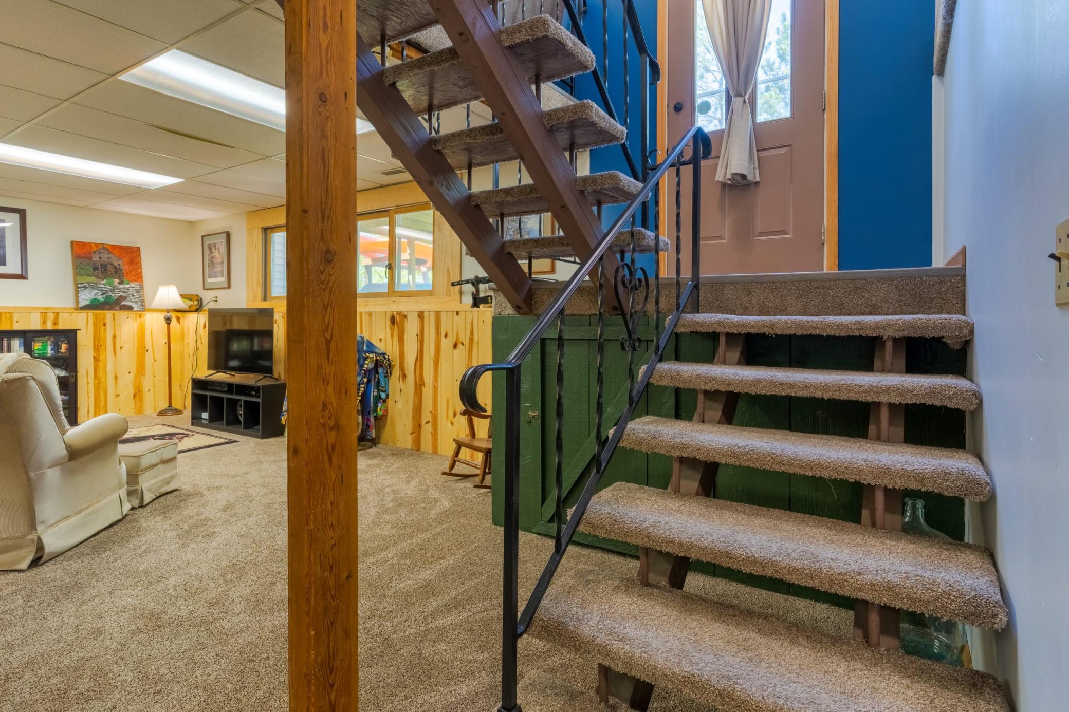 1972 single family home for sale at 20439 Continental Court NW in Bemidji, MN — 3 bed, 2 bath (photo 19 of 65)