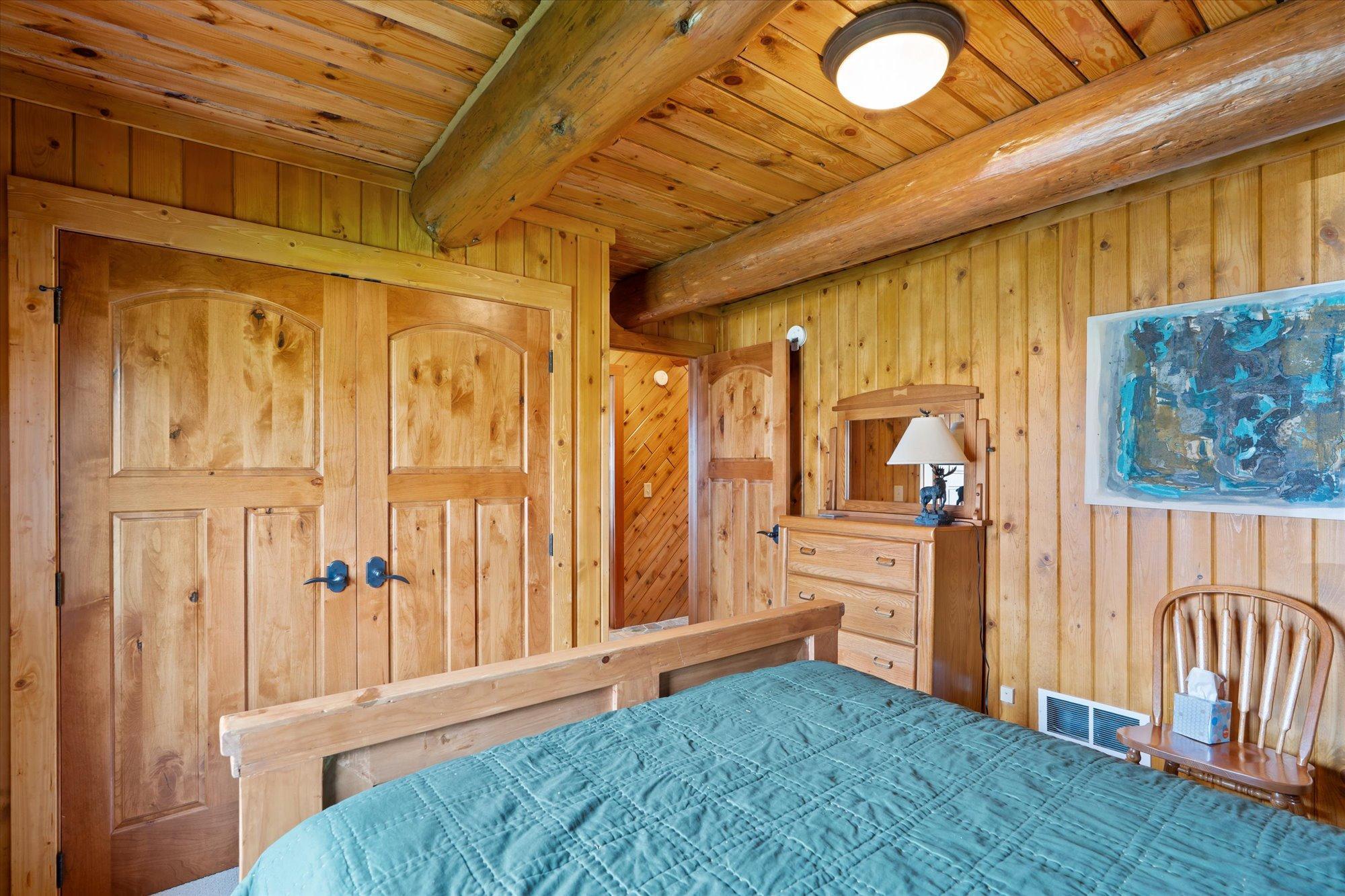 1982 single family home for sale at 7492 Old Whiskey Road in Pequot Lakes, MN — 4 bed, 4 bath (photo 11 of 36)