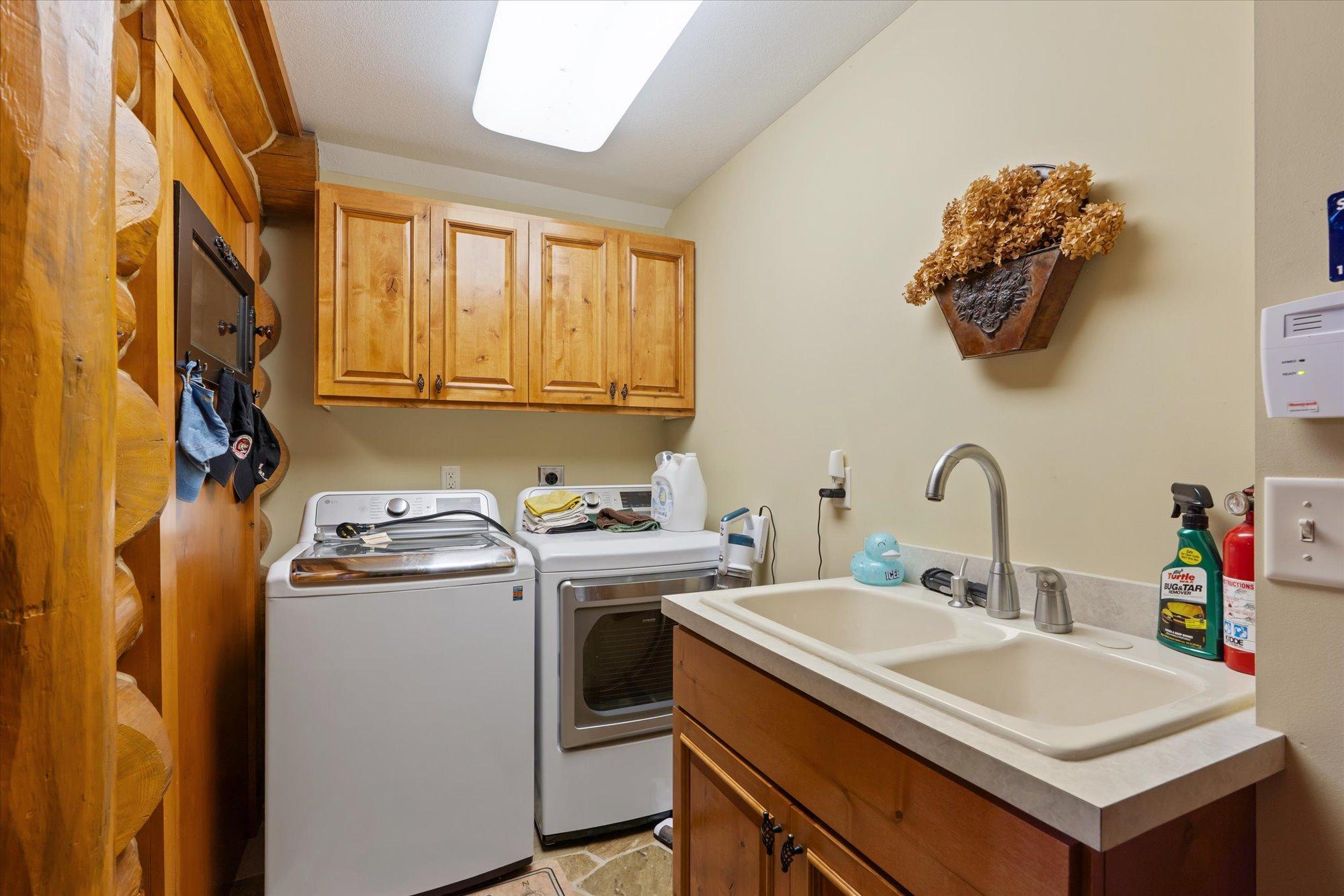 1982 single family home for sale at 7492 Old Whiskey Road in Pequot Lakes, MN — 4 bed, 4 bath (photo 13 of 36)