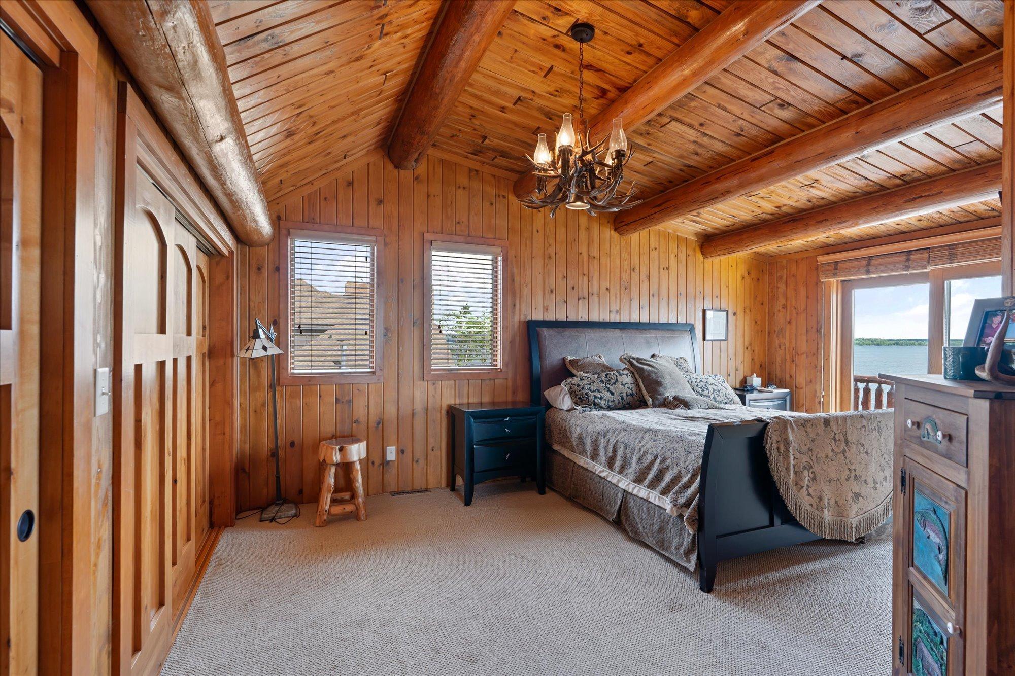 1982 single family home for sale at 7492 Old Whiskey Road in Pequot Lakes, MN — 4 bed, 4 bath (photo 15 of 36)