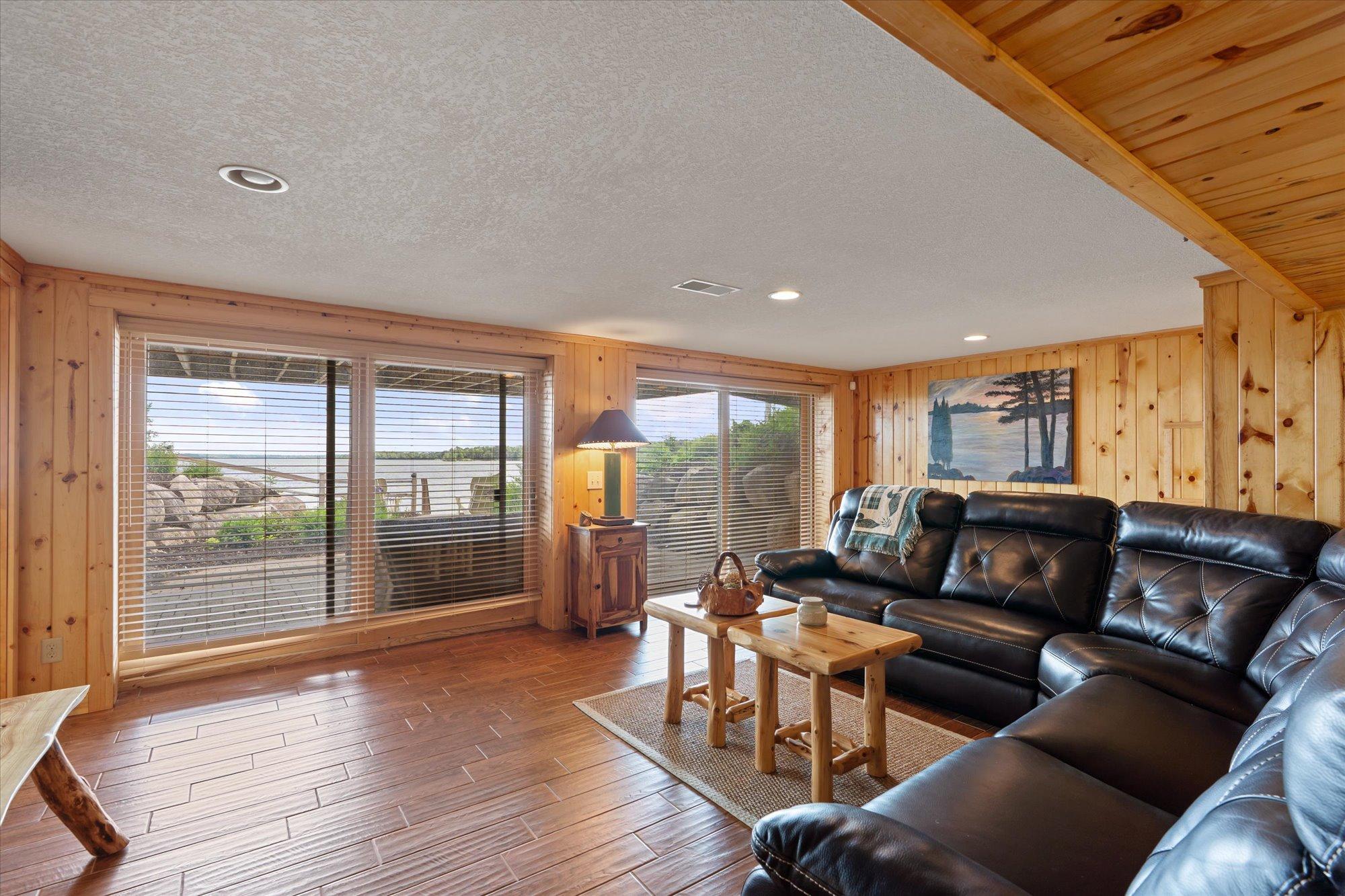 1982 single family home for sale at 7492 Old Whiskey Road in Pequot Lakes, MN — 4 bed, 4 bath (photo 20 of 36)
