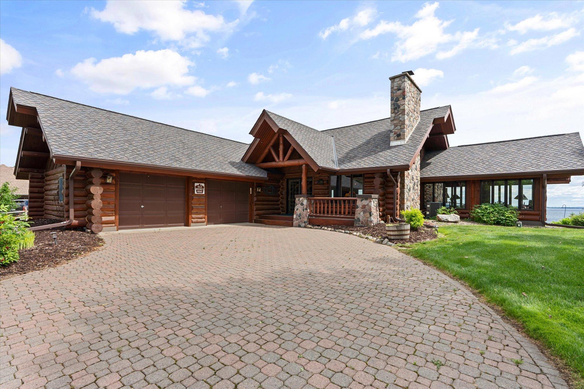 1982 single family home for sale at 7492 Old Whiskey Road in Pequot Lakes, MN — 4 bed, 4 bath (photo 32 of 36)