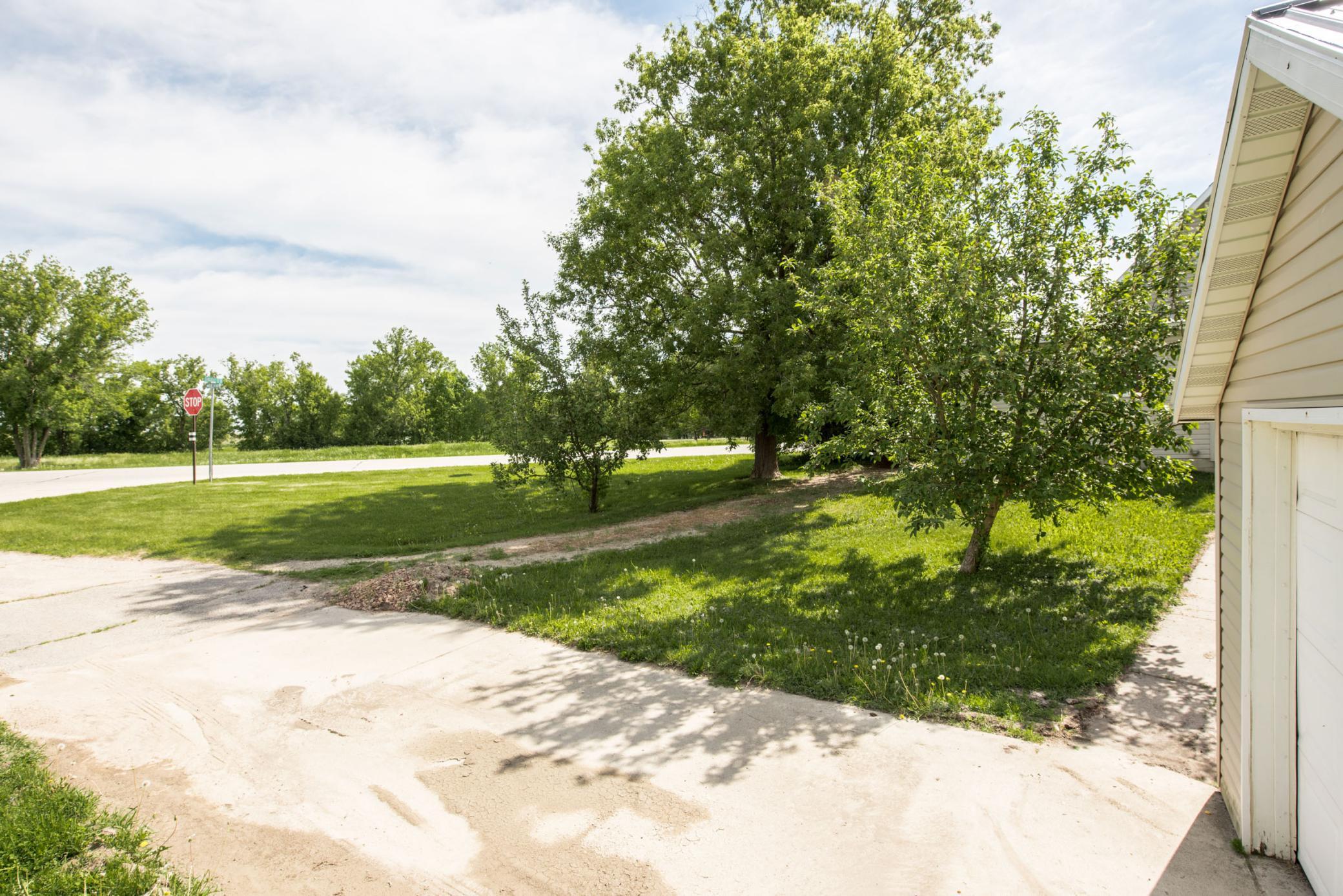1895 single family home for sale at 402 Sanstead Street W in Garfield, MN — 2 bed, 1 bath (photo 18 of 22)
