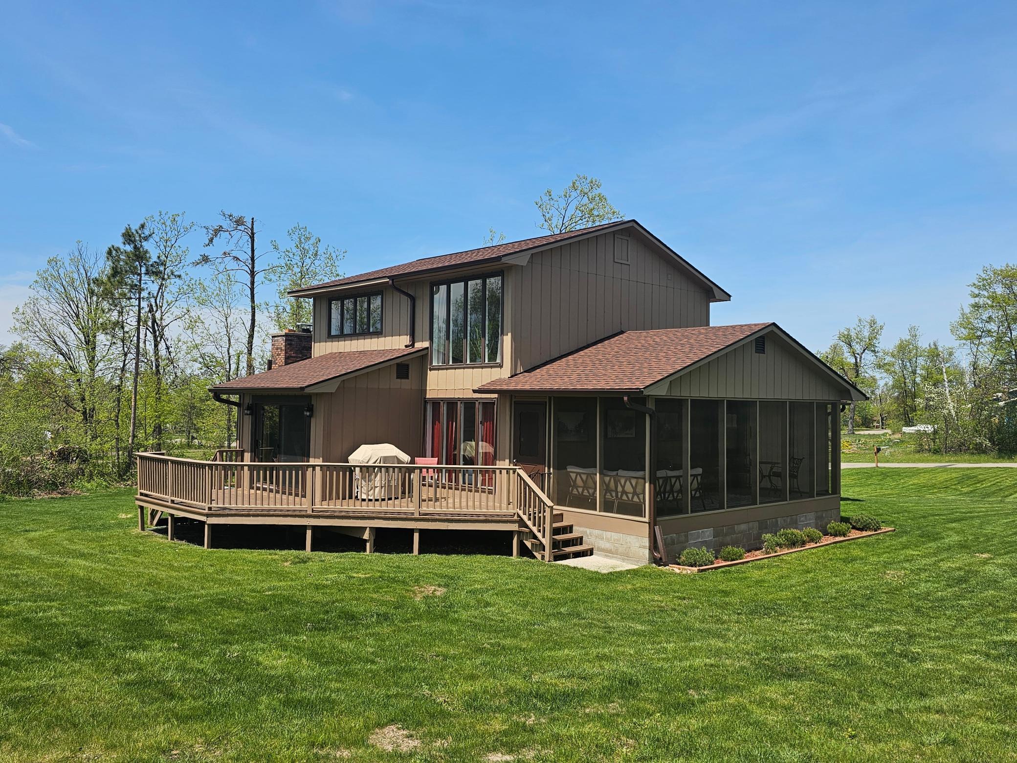 1979 single family home for sale at 3110 Saint Onge Drive NE in Bemidji, MN — 3 bed, 3 bath (photo 18 of 22)