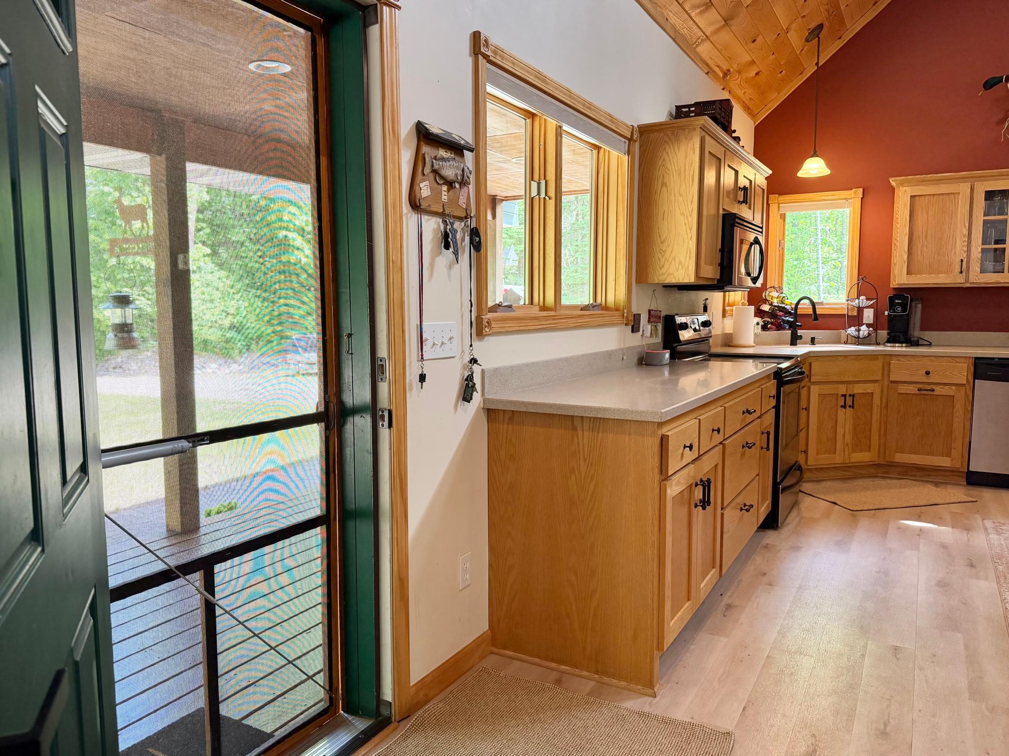 2005 single family home for sale at 4395 Mckeown Point Trail NW in Hackensack, MN — 3 bed, 3 bath (photo 11 of 99)