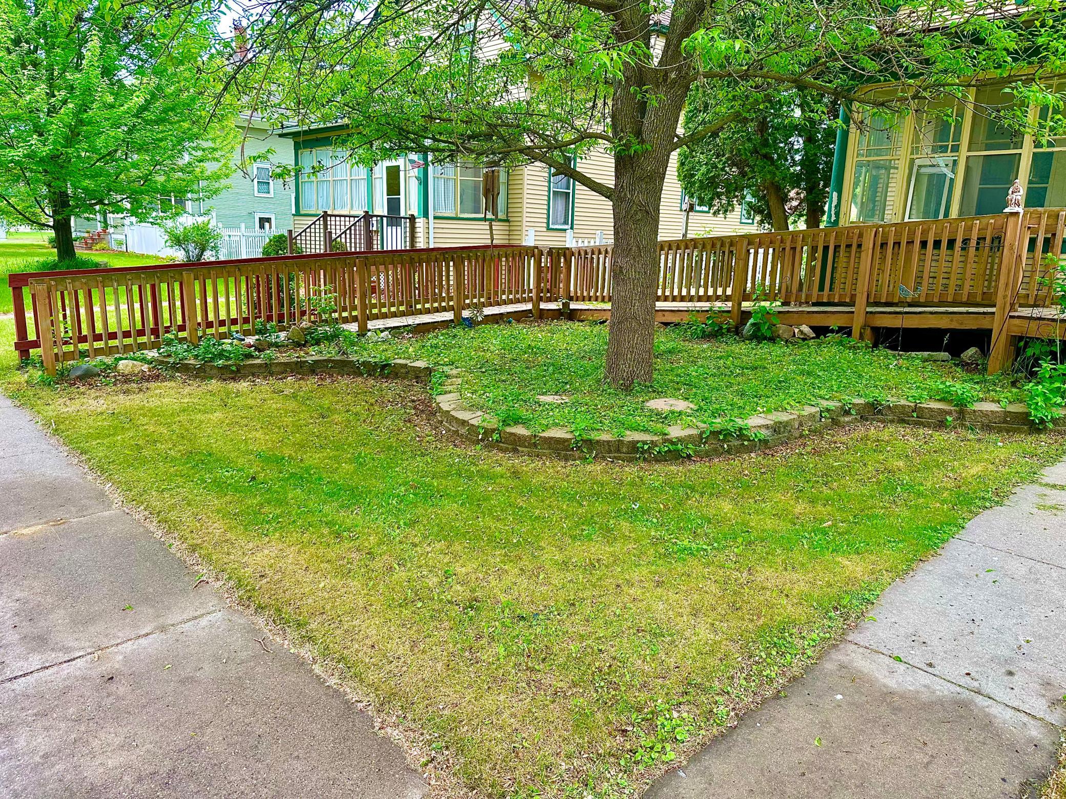 815 Main Avenue N, Thief River Falls MN 56701 - Photo 2 of 21