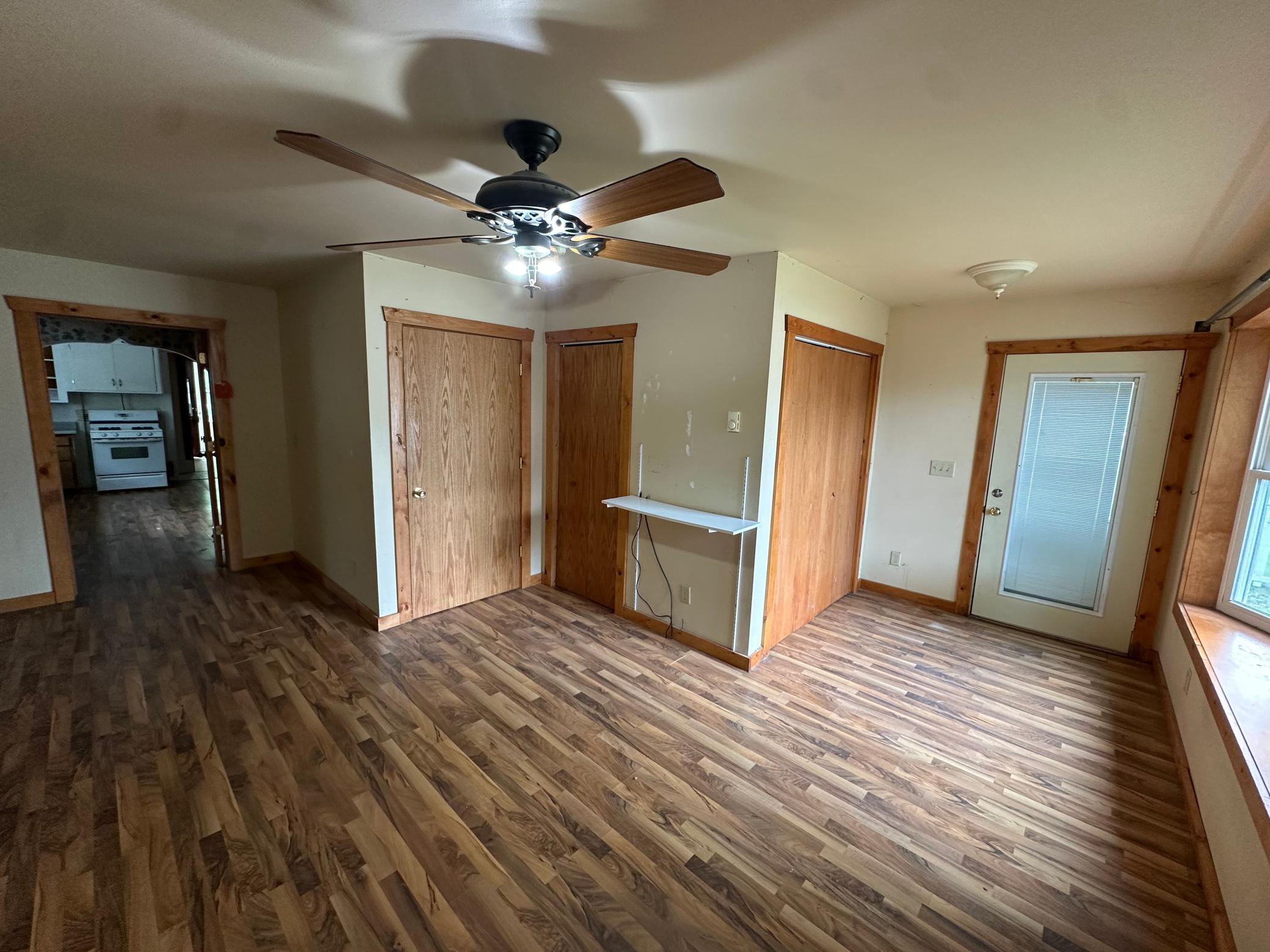 815 Main Avenue N, Thief River Falls MN 56701 - Photo 5 of 21