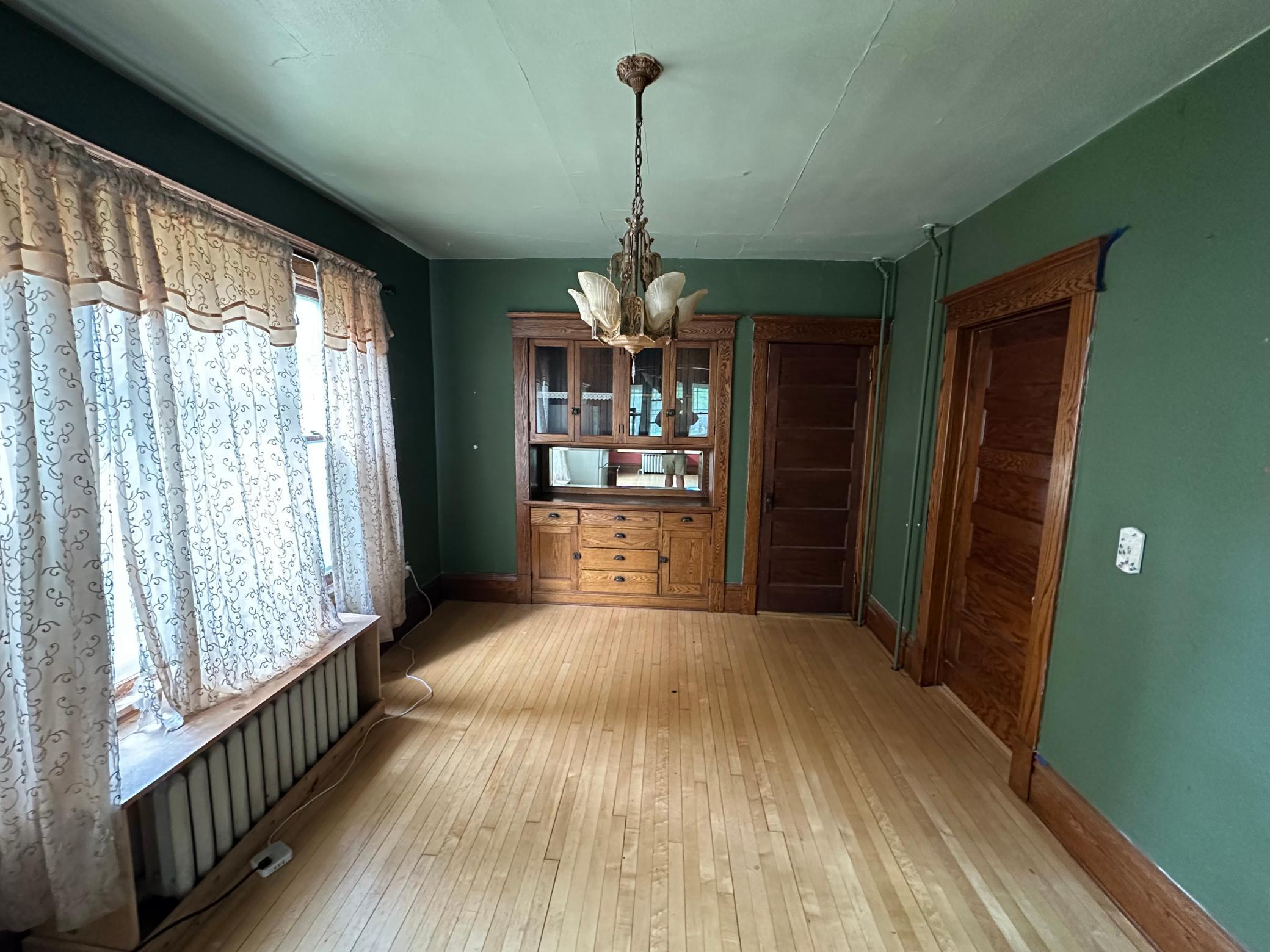 815 Main Avenue N, Thief River Falls MN 56701 - Photo 7 of 21