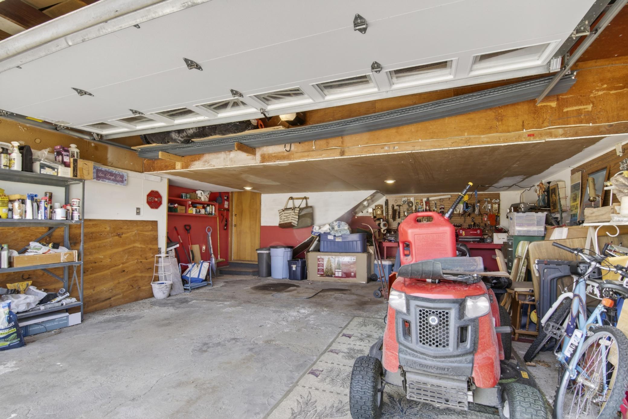 605 8th Avenue NE, Valley City ND 58072 - Photo 35 of 48