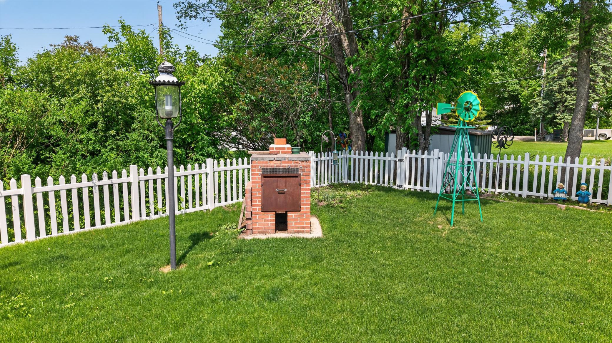 605 8th Avenue NE, Valley City ND 58072 - Photo 41 of 48