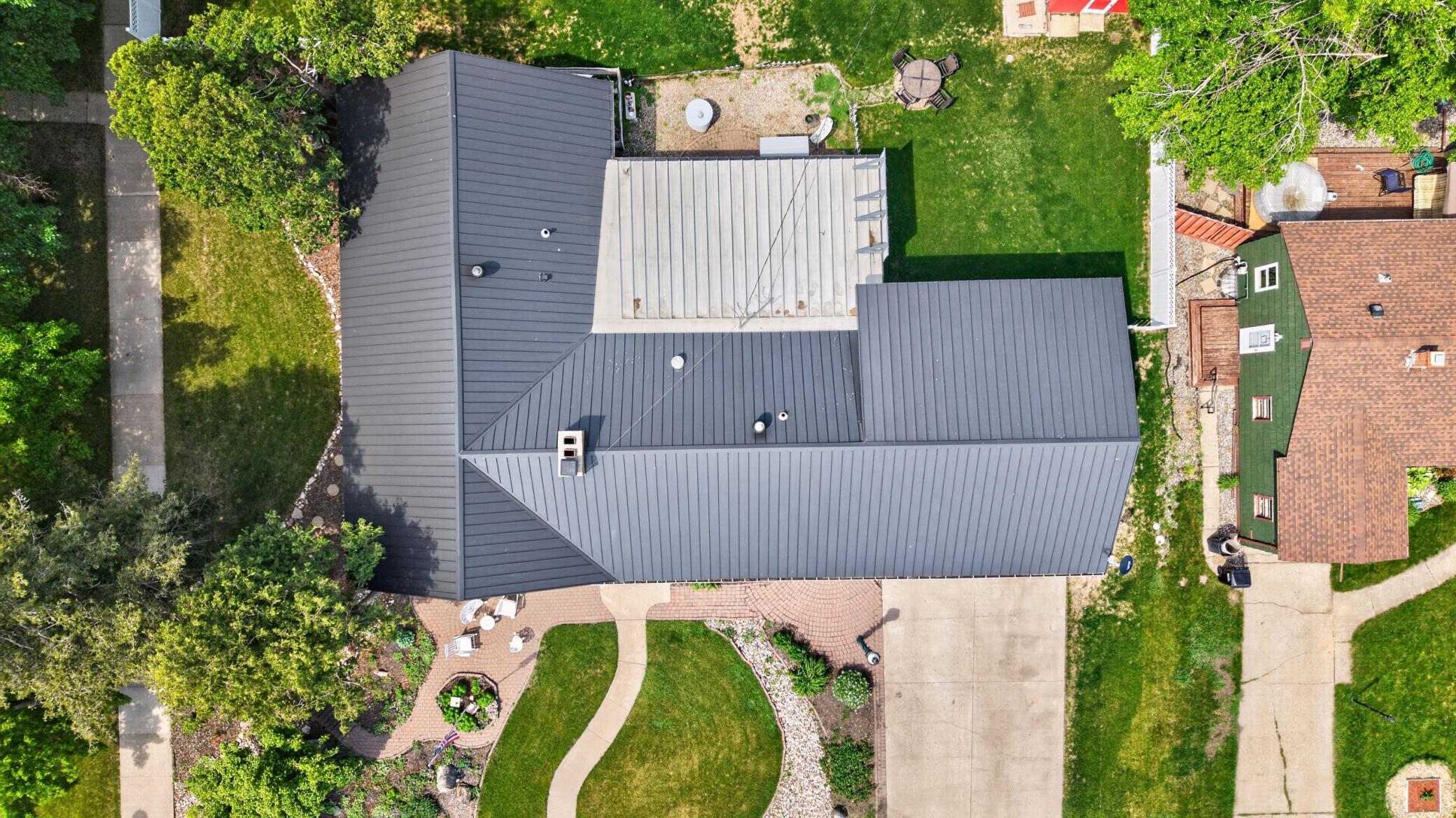 605 8th Avenue NE, Valley City ND 58072 - Photo 43 of 48