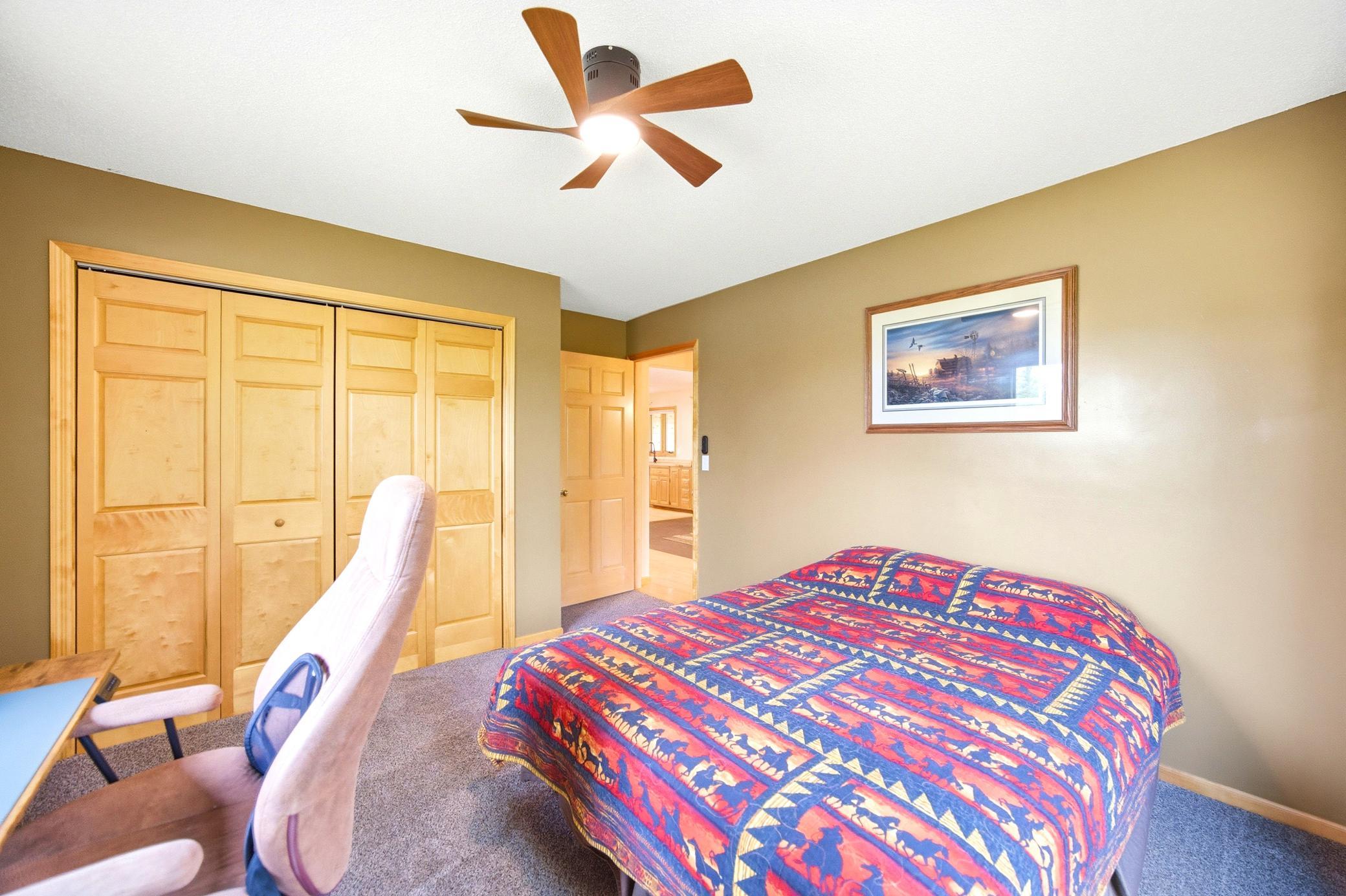 1998 single family home for sale at 17079 Paw Print Drive in Laporte, MN — 4 bed, 3 bath (photo 16 of 60)