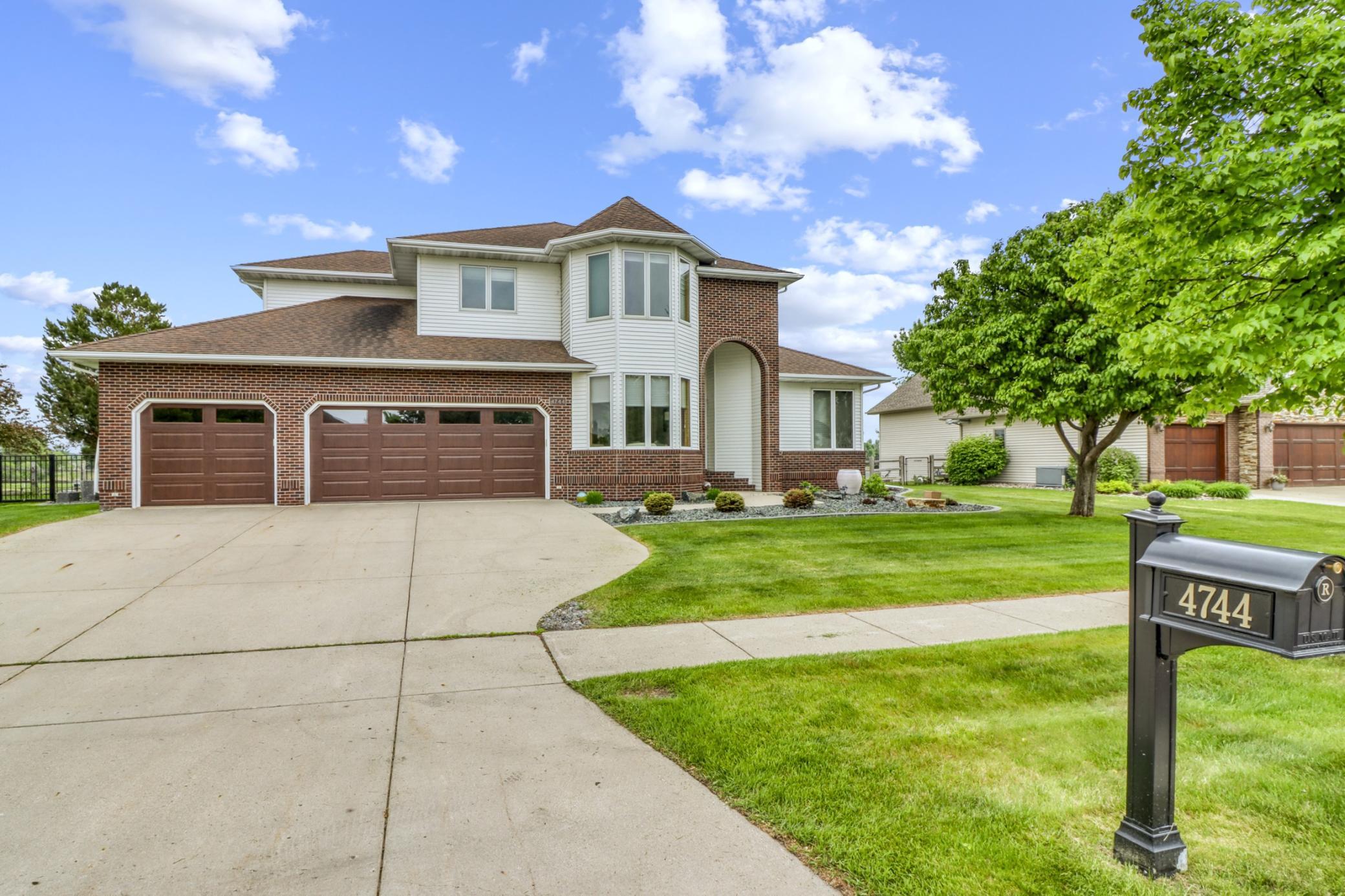 4744 Rose Creek Parkway S, Fargo ND 58104 - Photo 6 of 84