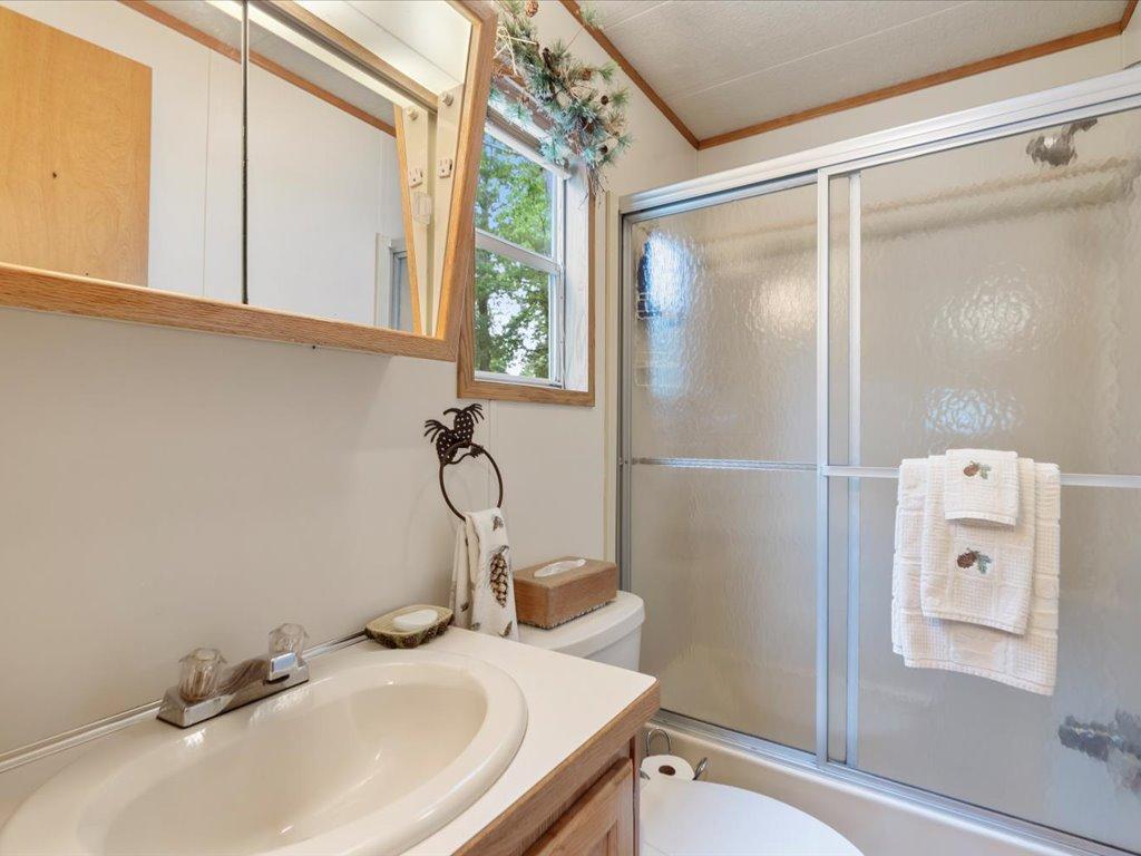 1991 single family home for sale at 15827 Wilderness Trail, Unit 53 in Crosslake, MN — 2 bed, 1 bath (photo 15 of 49)