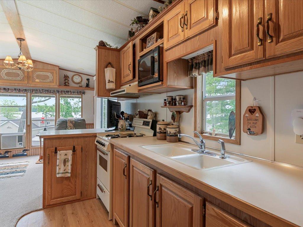 1991 single family home for sale at 15827 Wilderness Trail, Unit 53 in Crosslake, MN — 2 bed, 1 bath (photo 10 of 49)
