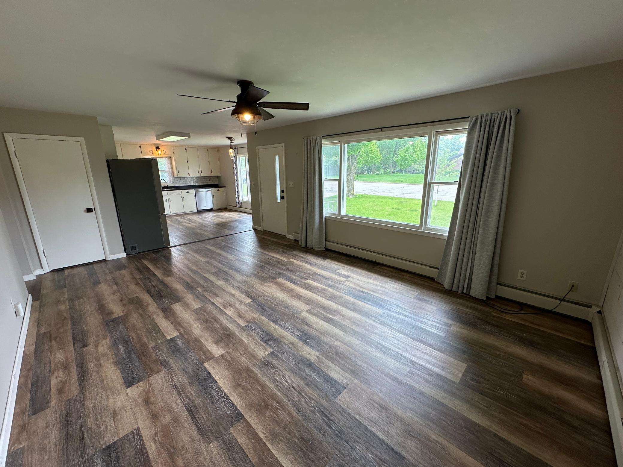 824 Irving Avenue SW, Wadena MN 56482 - Photo 4 of 35