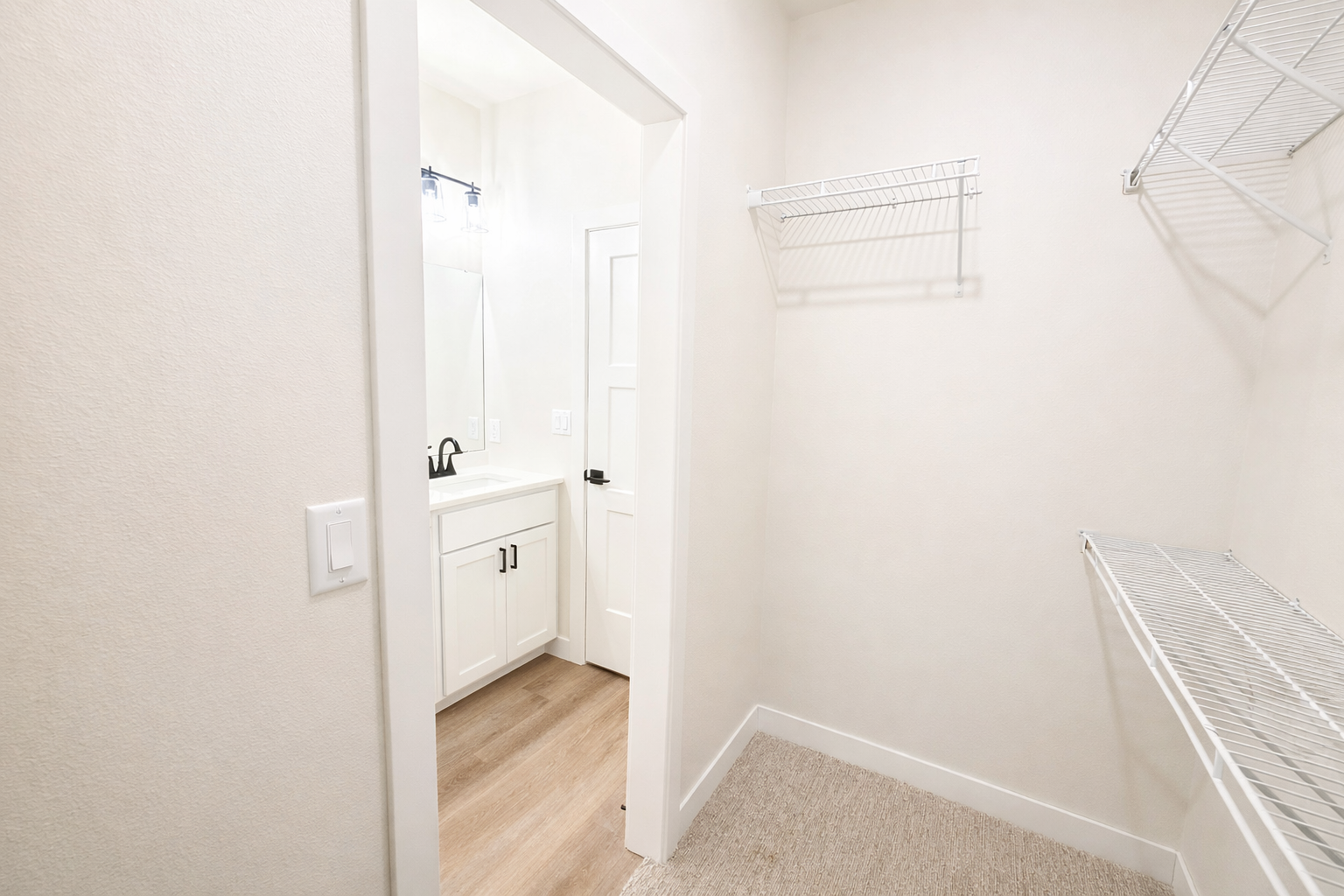 2025 single family home for sale at 1600 5th Avenue NE in Dilworth, MN — 3 bed, 2 bath (photo 23 of 40)