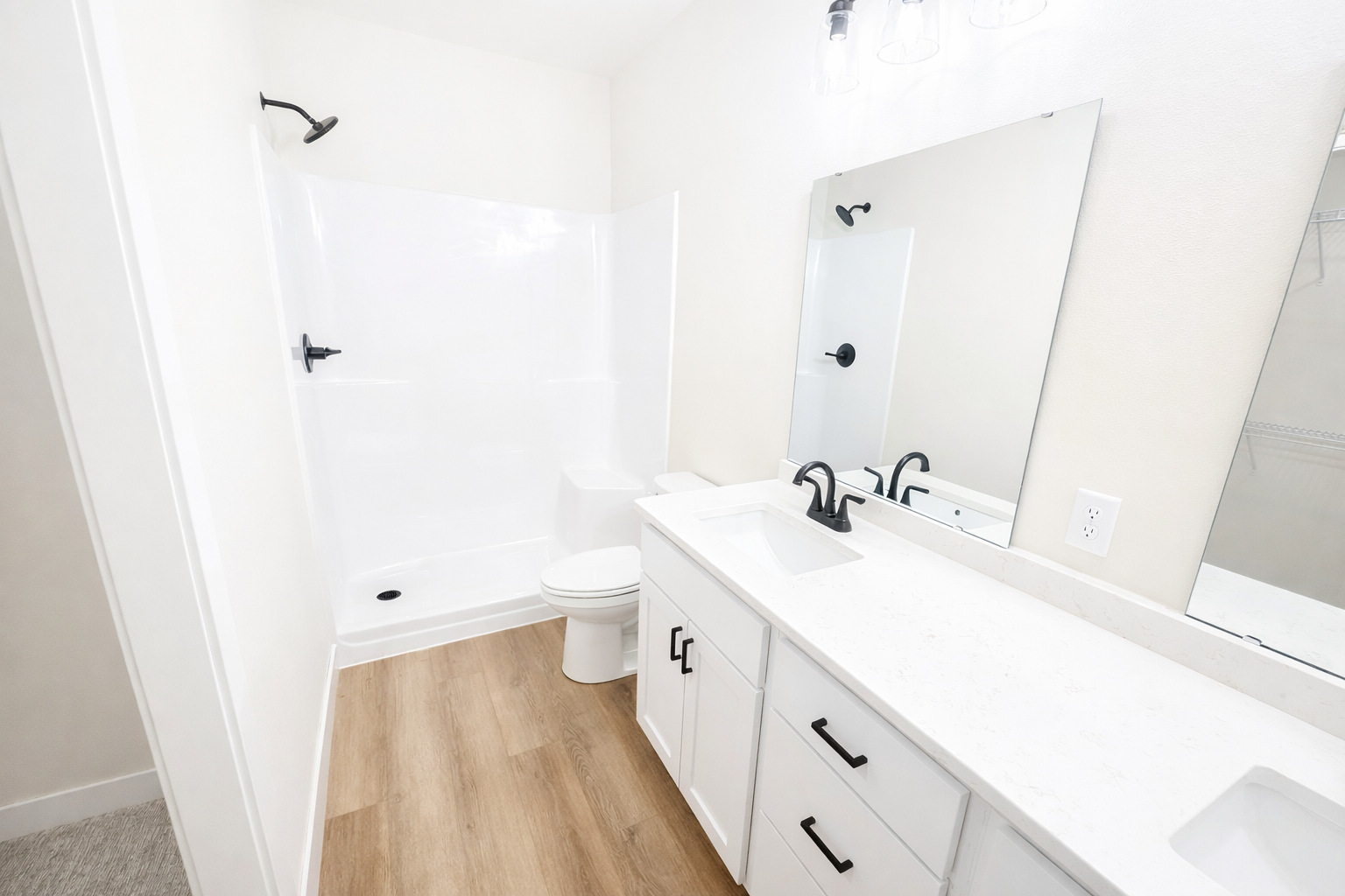 2025 single family home for sale at 1600 5th Avenue NE in Dilworth, MN — 3 bed, 2 bath (photo 24 of 40)