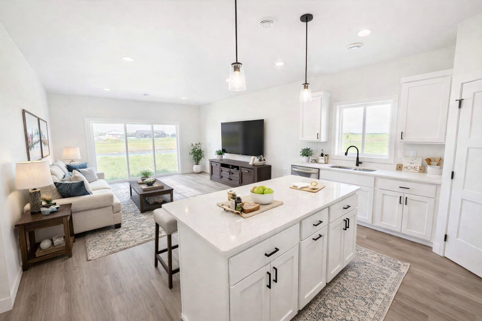 2025 single family home for sale at 1600 5th Avenue NE in Dilworth, MN — 3 bed, 2 bath (photo 7 of 40)