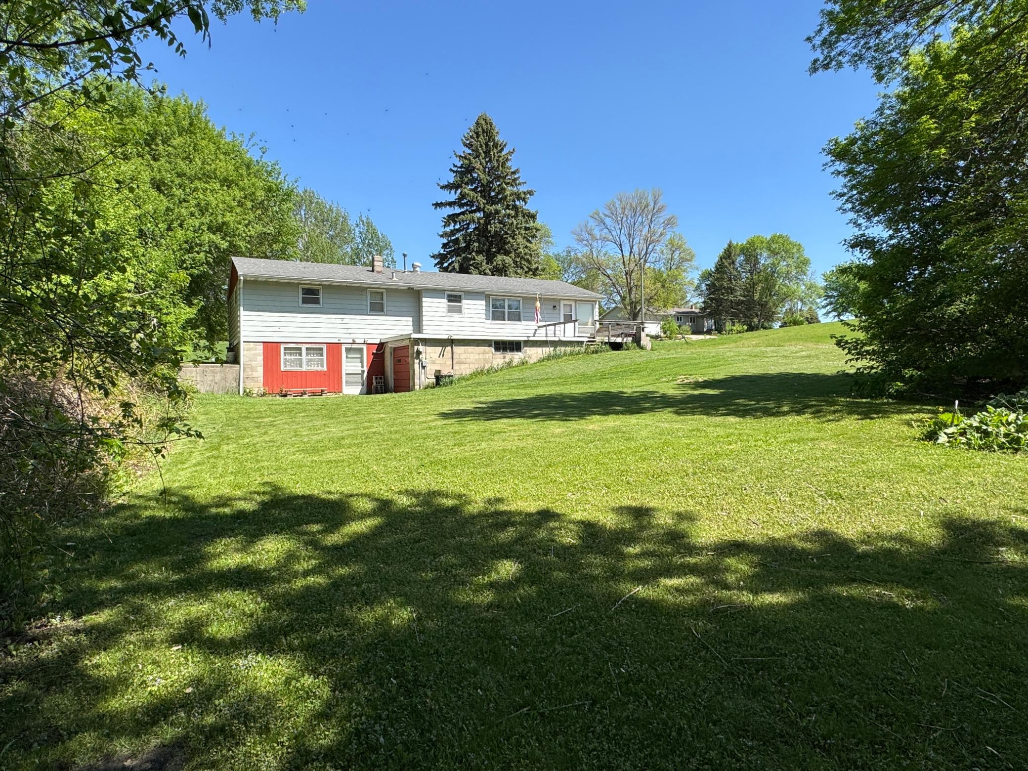 1960 single family home for sale at 508 2nd Street SE in Pelican Rapids, MN — 3 bed, 2 bath (photo 2 of 12)