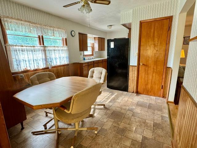 1960 single family home for sale at 508 2nd Street SE in Pelican Rapids, MN — 3 bed, 2 bath (photo 5 of 12)