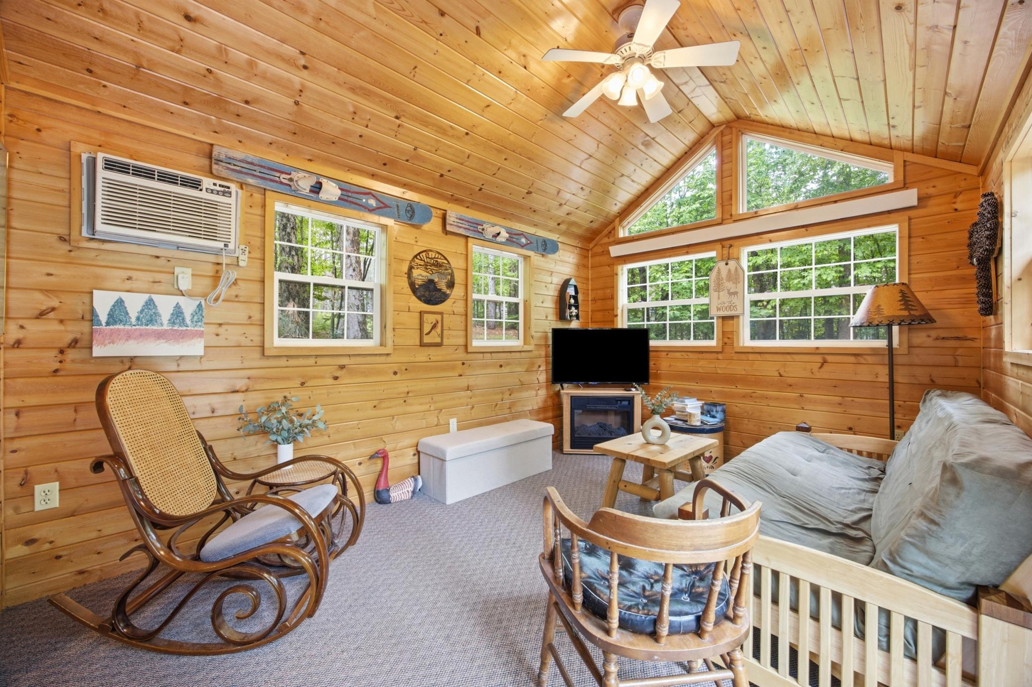 2006 single family home for sale at 51305 Curly Drive in Deer Creek, MN — 1 bed, 1 bath (photo 4 of 28)