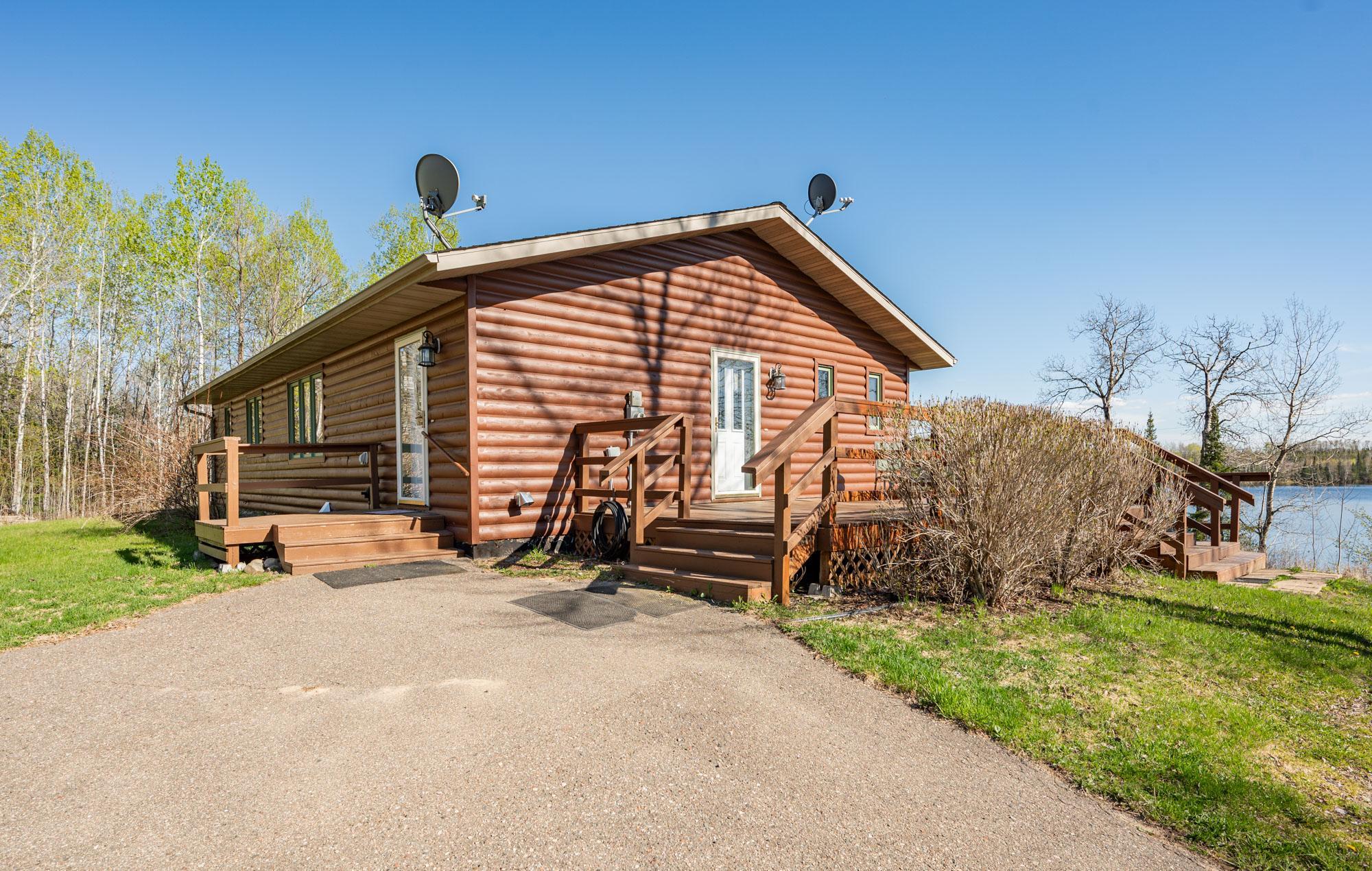 2008 single family home for sale at 27162 County Road 16 in Hibbing, MN — 2 bed, 3 bath (photo 17 of 50)