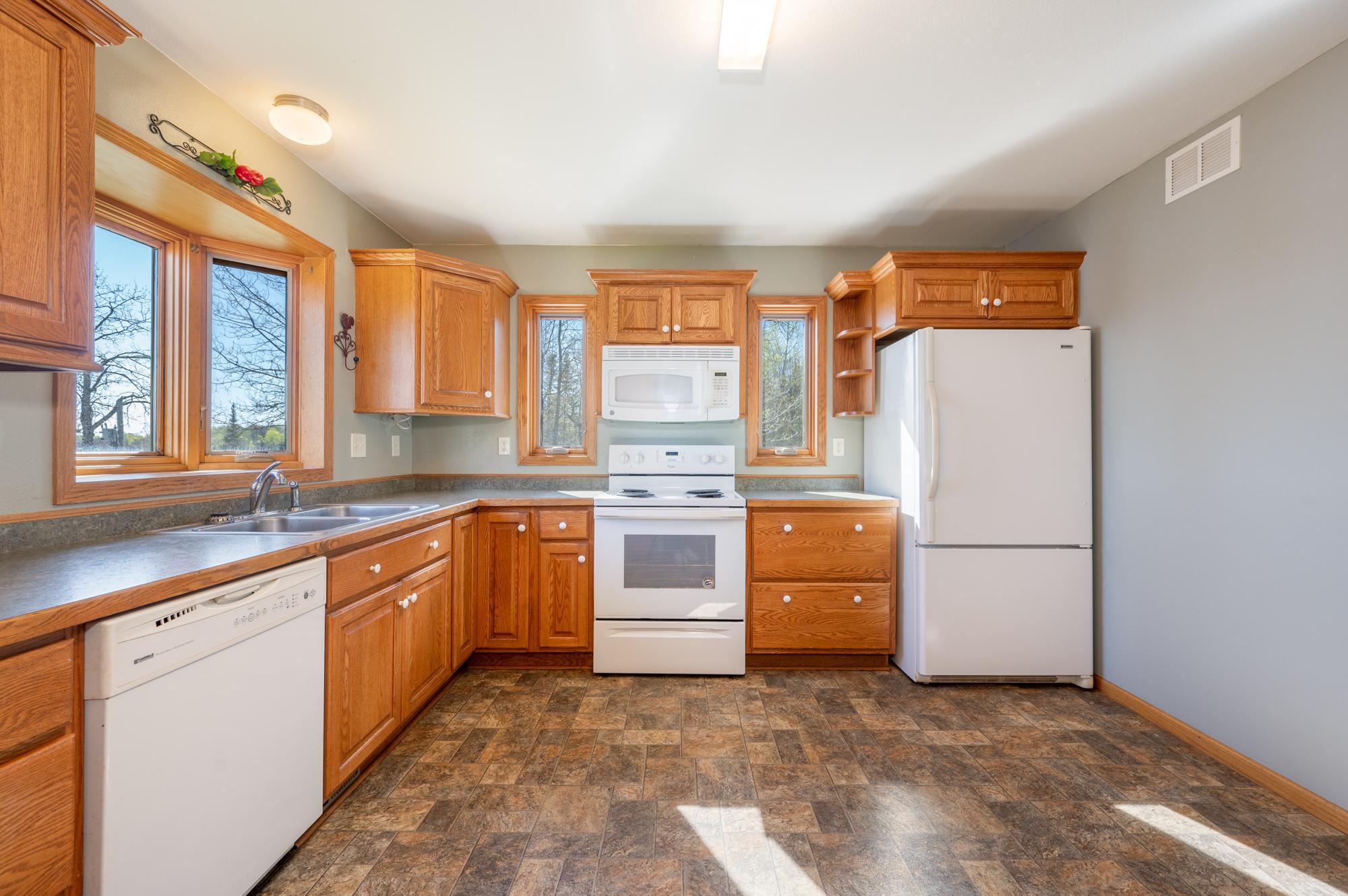 2008 single family home for sale at 27162 County Road 16 in Hibbing, MN — 2 bed, 3 bath (photo 18 of 50)