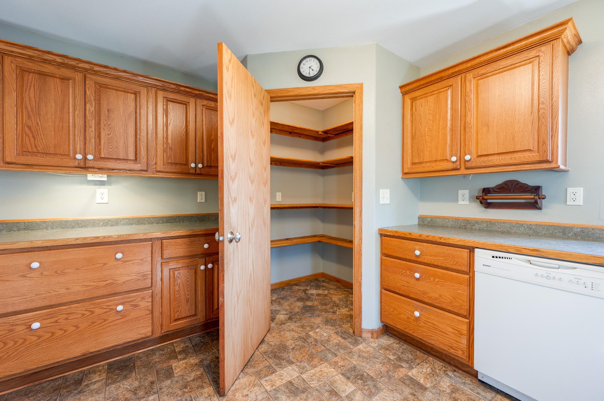 2008 single family home for sale at 27162 County Road 16 in Hibbing, MN — 2 bed, 3 bath (photo 20 of 50)