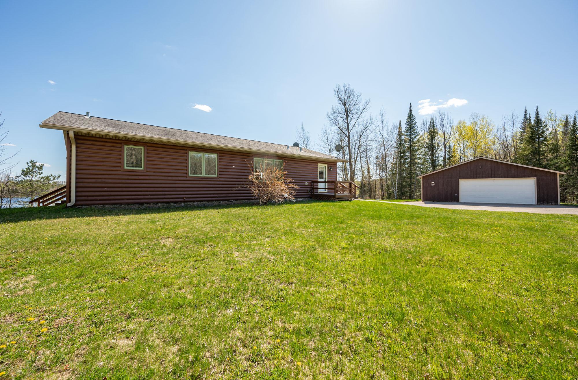 2008 single family home for sale at 27162 County Road 16 in Hibbing, MN — 2 bed, 3 bath (photo 10 of 50)