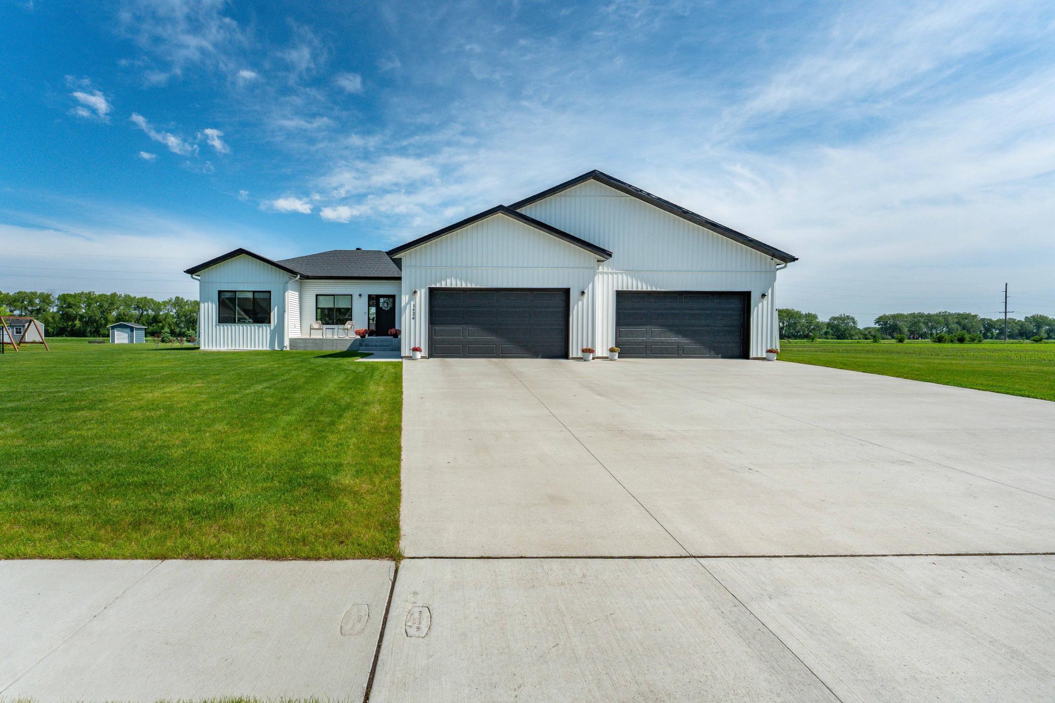 1426 SUMMERWOOD Trail W, Dilworth MN 56529 - Photo 2 of 74