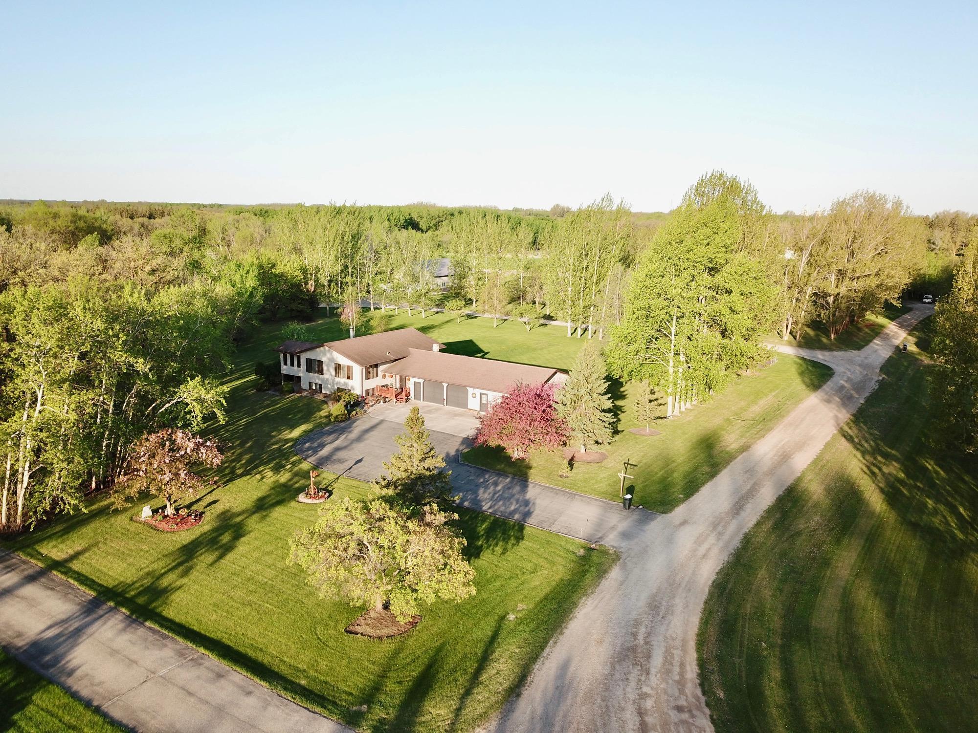 101 17th Avenue NE, Roseau MN 56751 - Photo 3 of 25