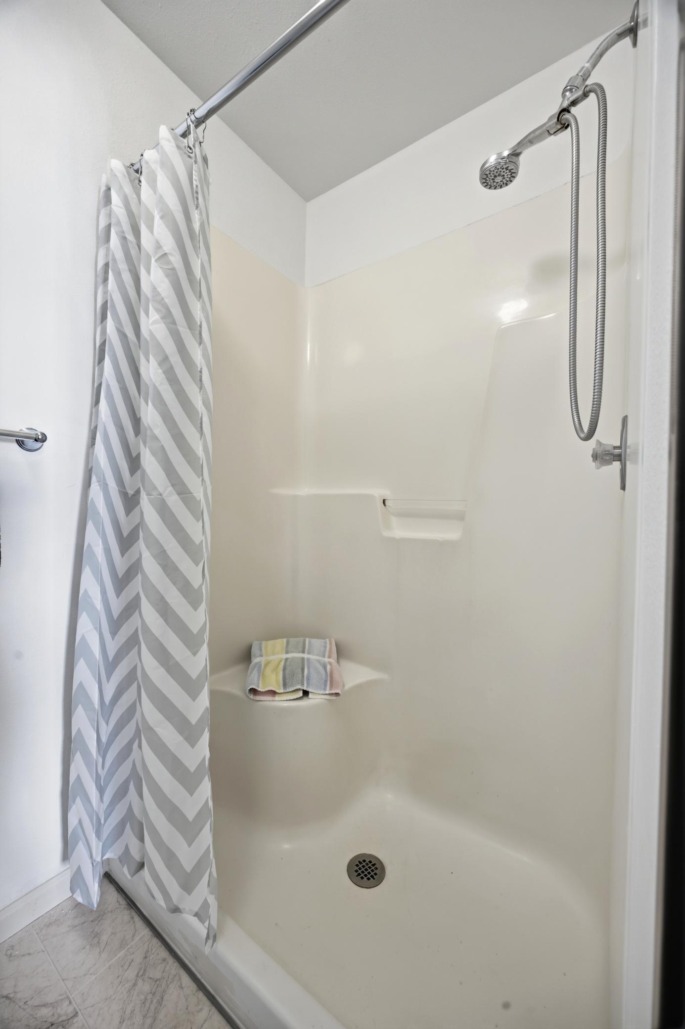 341 Prairiewood Circle S, Unit 208, Fargo ND 58103 - Photo 16 of 23