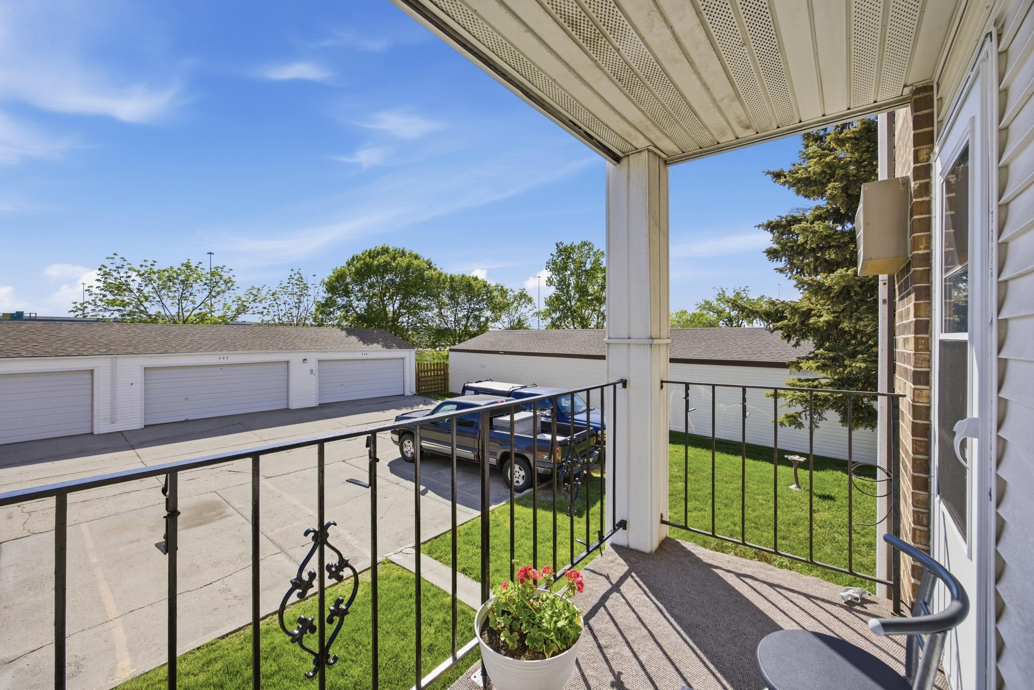 341 Prairiewood Circle S, Unit 208, Fargo ND 58103 - Photo 17 of 23