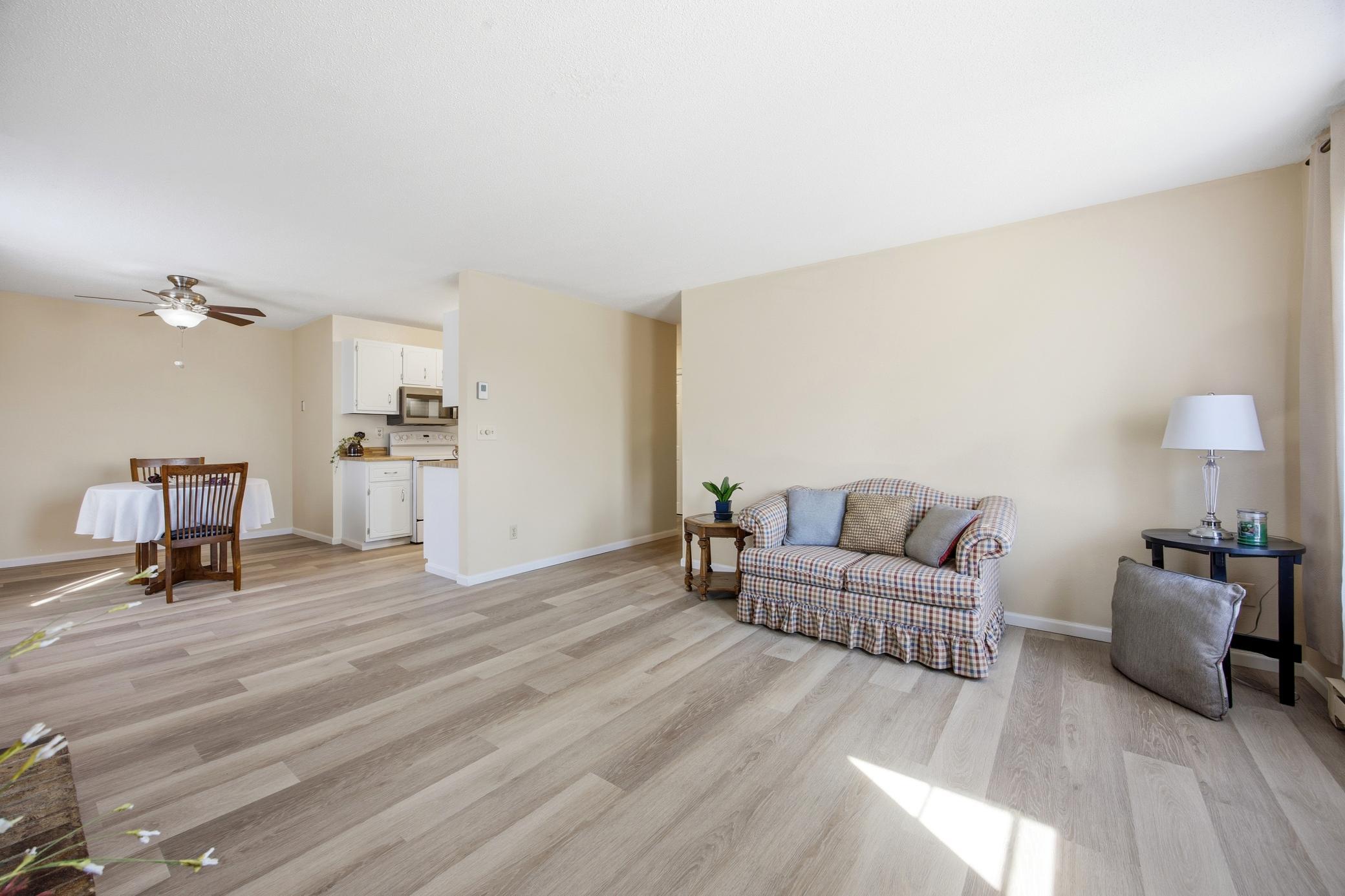 341 Prairiewood Circle S, Unit 208, Fargo ND 58103 - Photo 5 of 23