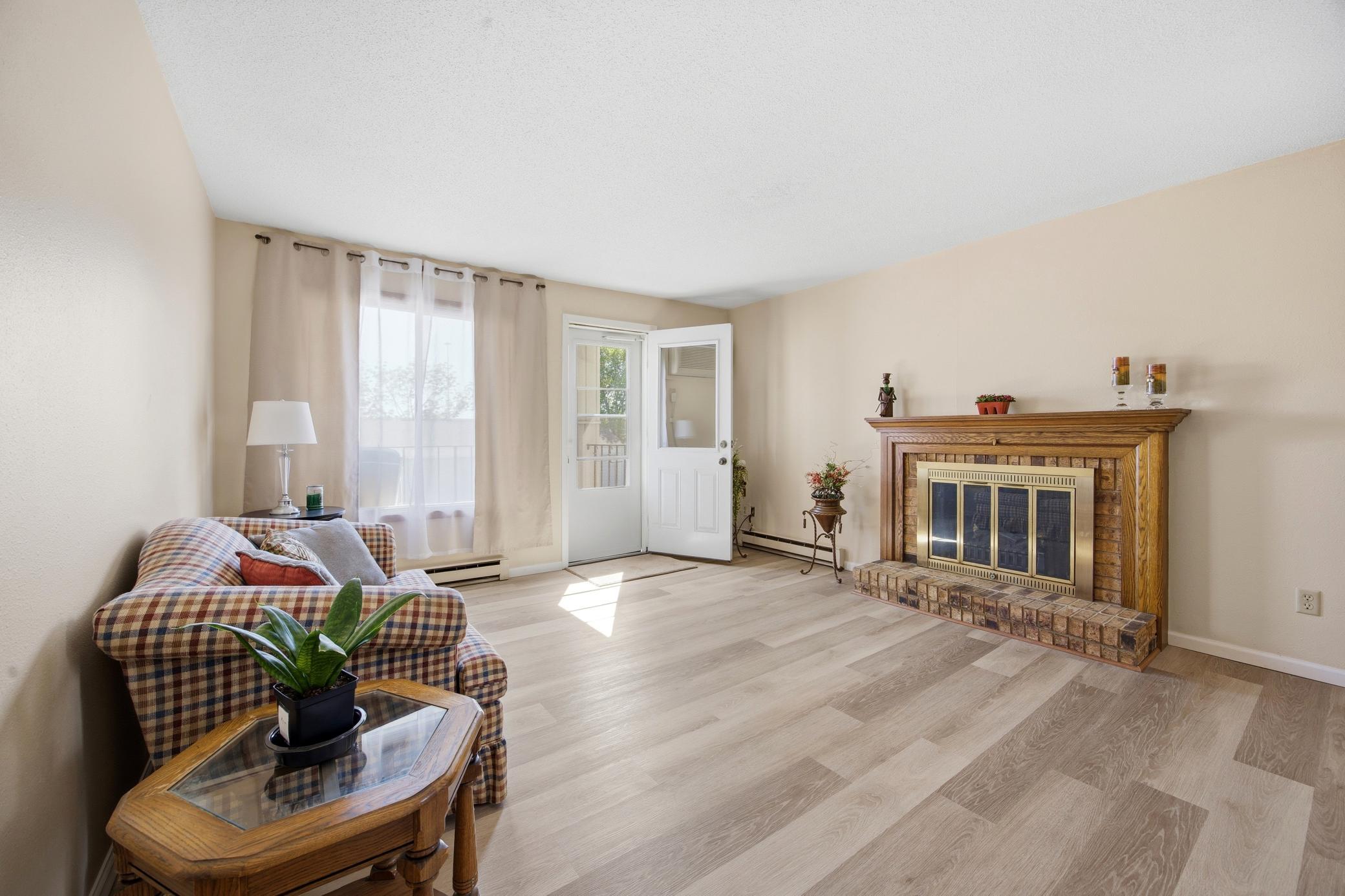 341 Prairiewood Circle S, Unit 208, Fargo ND 58103 - Photo 6 of 23