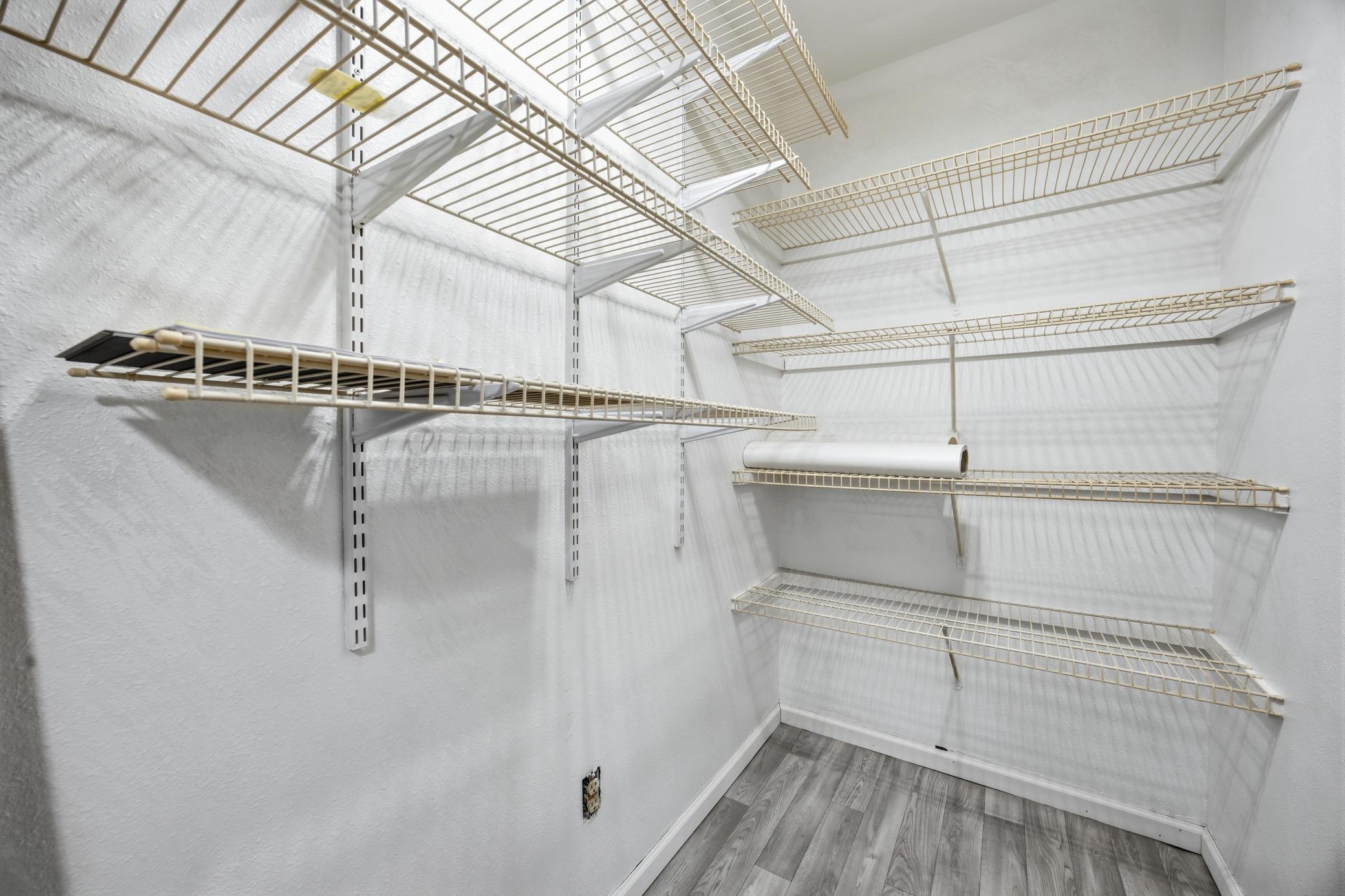 341 Prairiewood Circle S, Unit 208, Fargo ND 58103 - Photo 10 of 23
