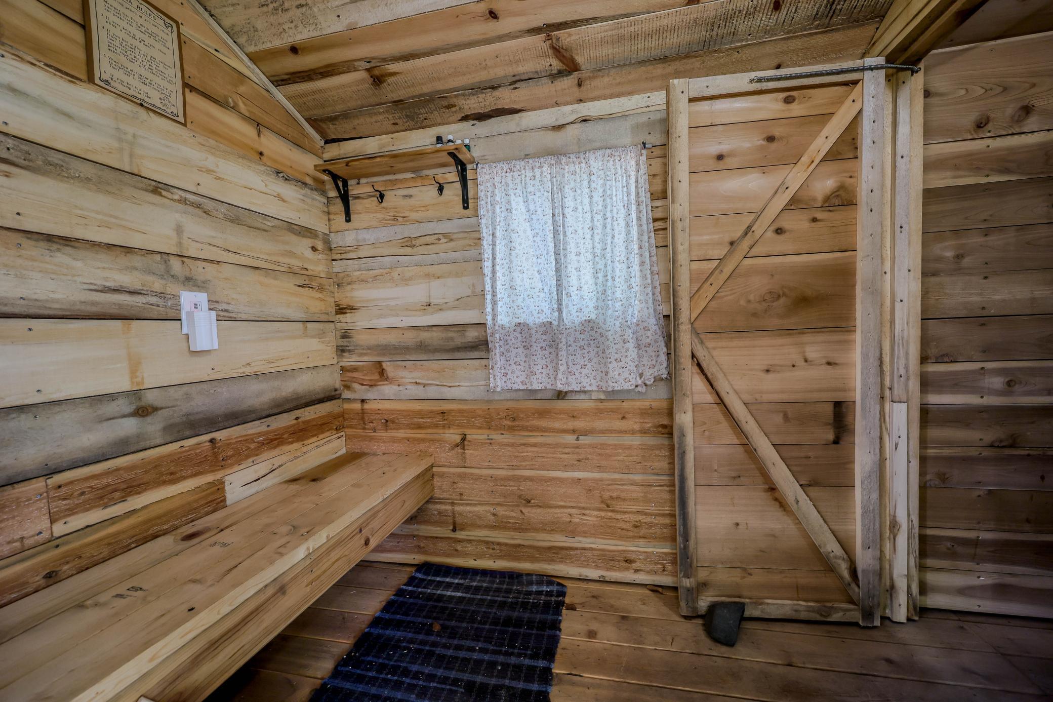 2020 single family home for sale at 19488 County Road 125 in Park Rapids, MN — 1 bed, 1 bath (photo 16 of 25)