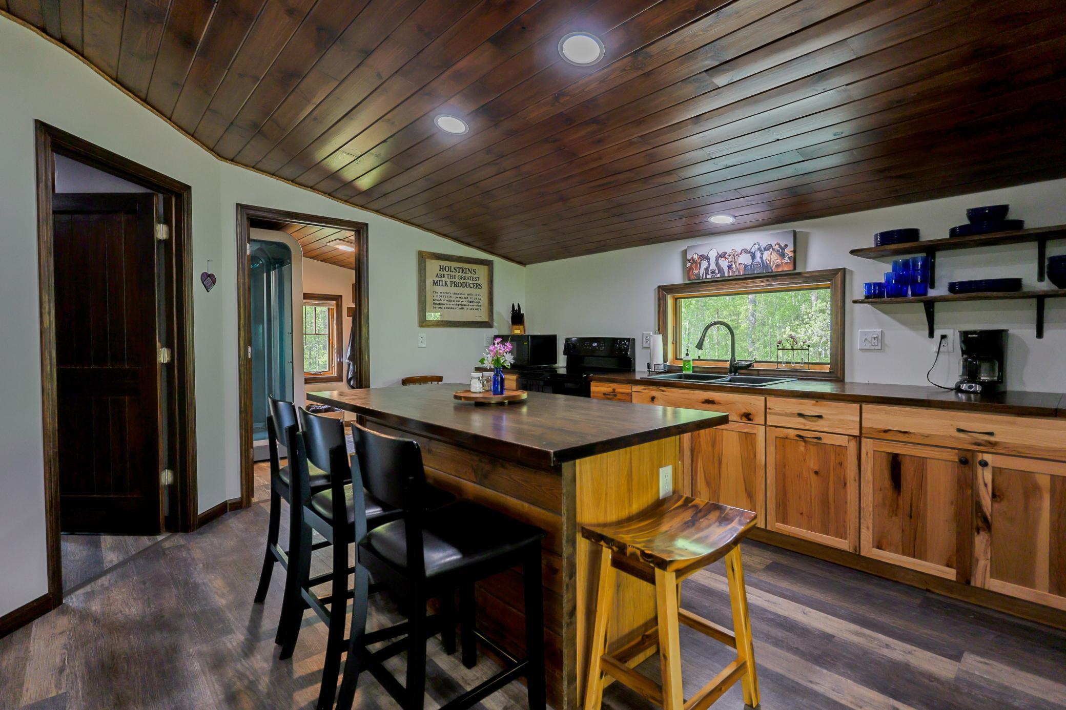 2020 single family home for sale at 19488 County Road 125 in Park Rapids, MN — 1 bed, 1 bath (photo 3 of 25)
