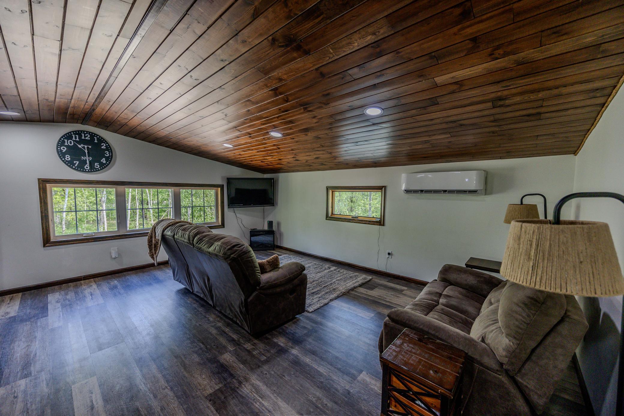 2020 single family home for sale at 19488 County Road 125 in Park Rapids, MN — 1 bed, 1 bath (photo 5 of 25)